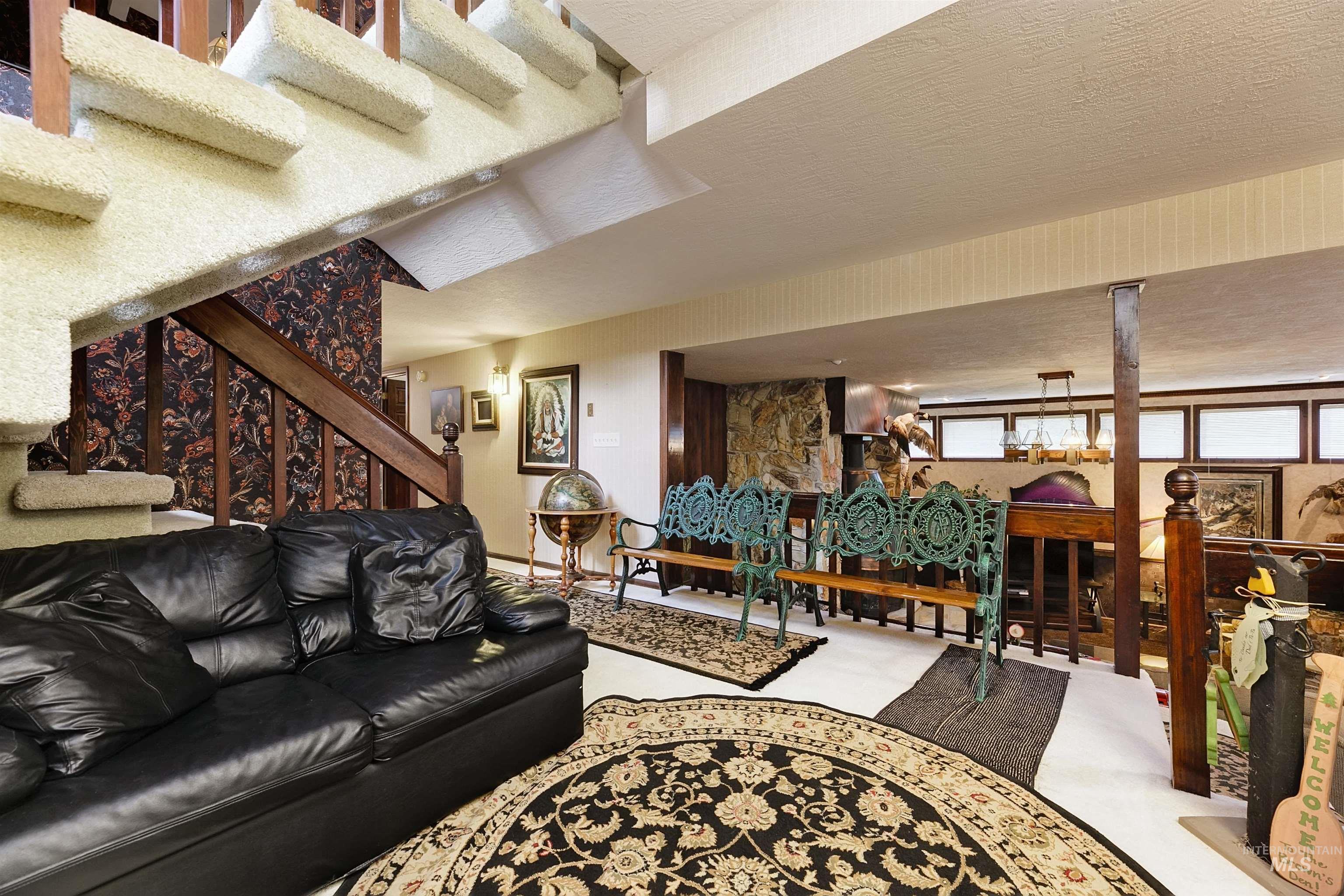 10030 W Stardust Drive, Boise, Idaho 83709, 5 Bedrooms, 3.5 Bathrooms, Residential For Sale, Price $1,149,000,MLS 98974682