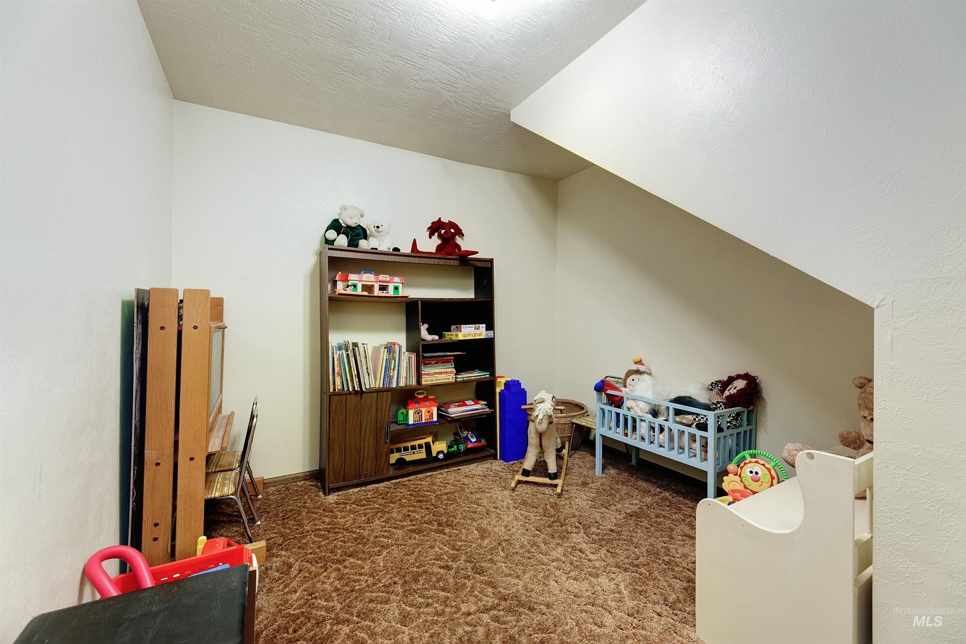 10030 W Stardust Drive, Boise, Idaho 83709, 5 Bedrooms, 3.5 Bathrooms, Residential For Sale, Price $1,149,000,MLS 98974682