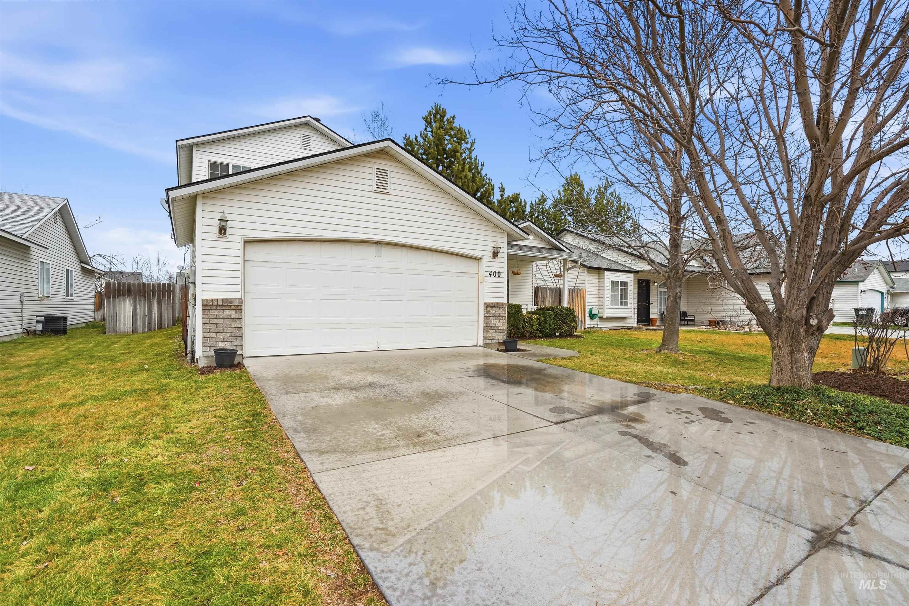 400 W Case St, Kuna, Idaho 83634-3126, 3 Bedrooms, 2 Bathrooms, Residential For Sale, Price $362,500,MLS 98974685