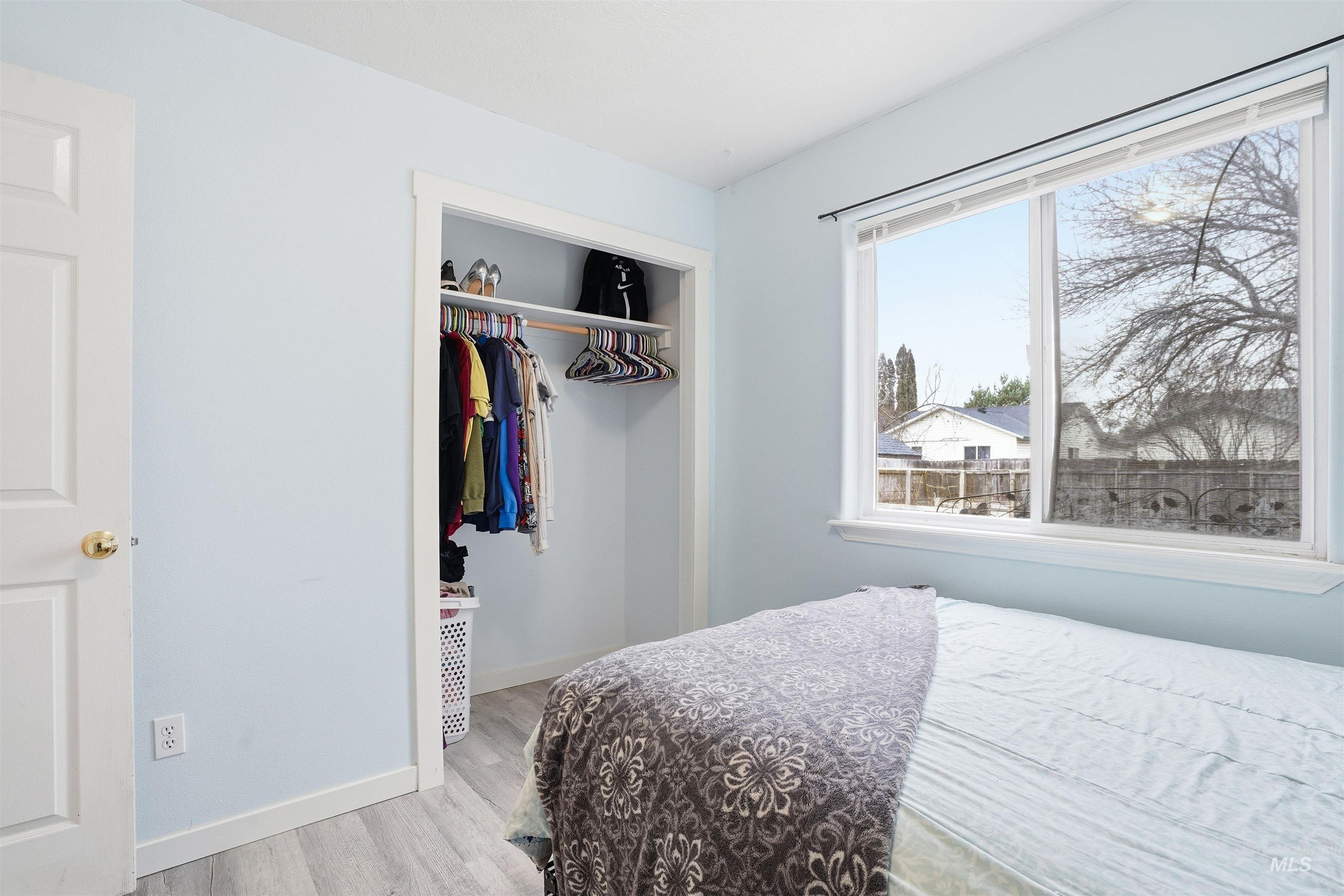 400 W Case St, Kuna, Idaho 83634-3126, 3 Bedrooms, 2 Bathrooms, Residential For Sale, Price $362,500,MLS 98974685