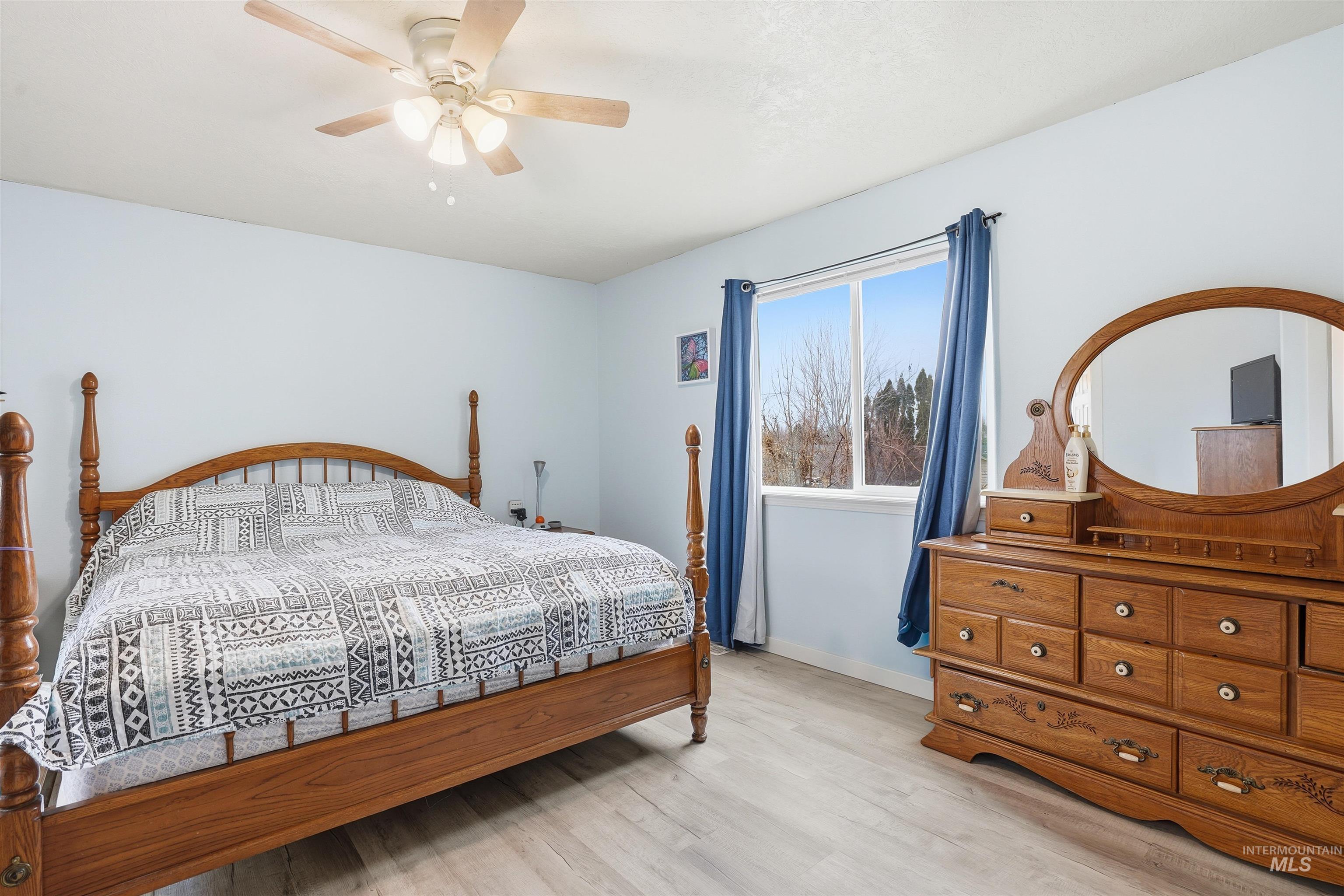 400 W Case St, Kuna, Idaho 83634-3126, 3 Bedrooms, 2 Bathrooms, Residential For Sale, Price $362,500,MLS 98974685