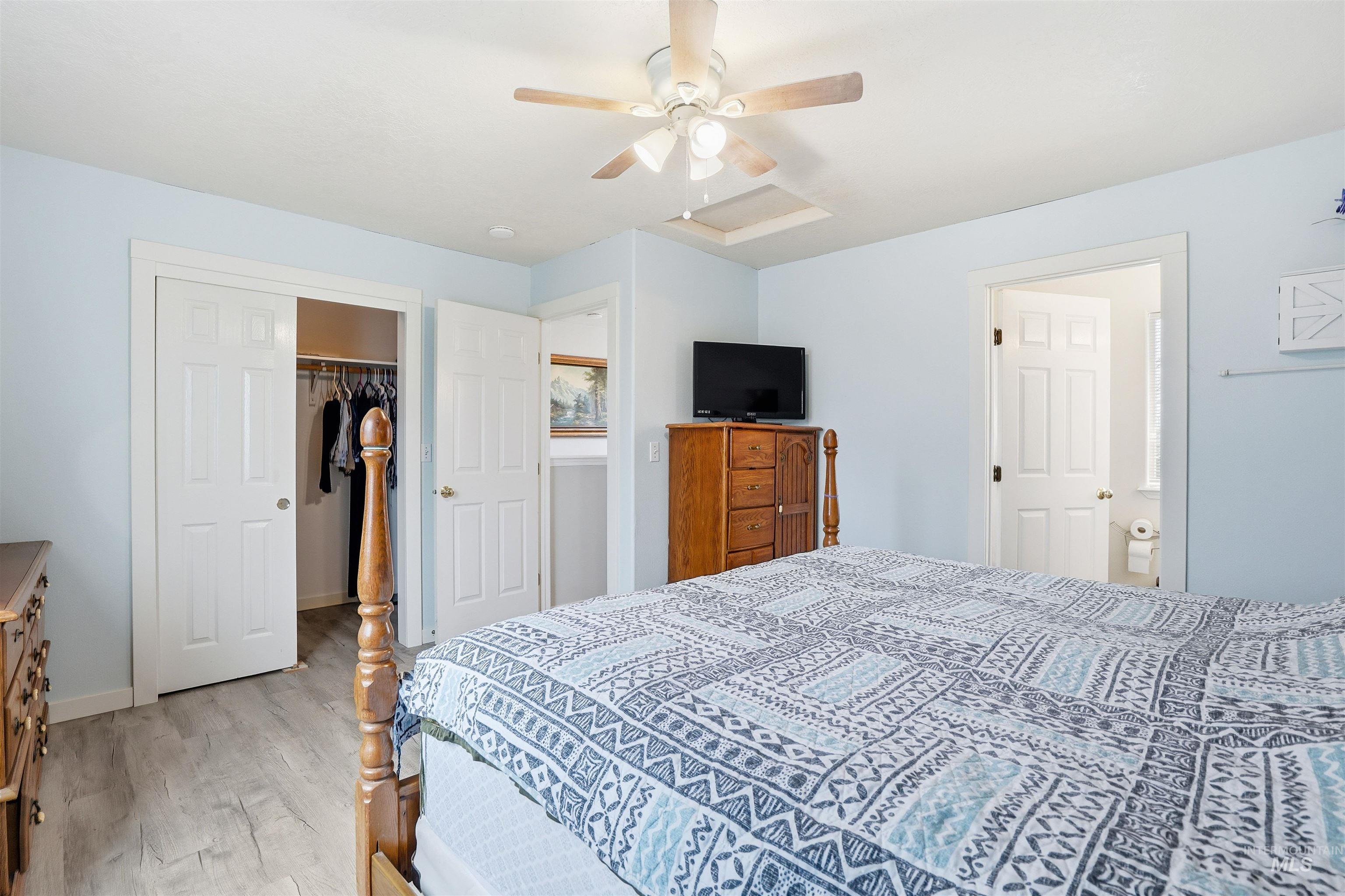 400 W Case St, Kuna, Idaho 83634-3126, 3 Bedrooms, 2 Bathrooms, Residential For Sale, Price $362,500,MLS 98974685