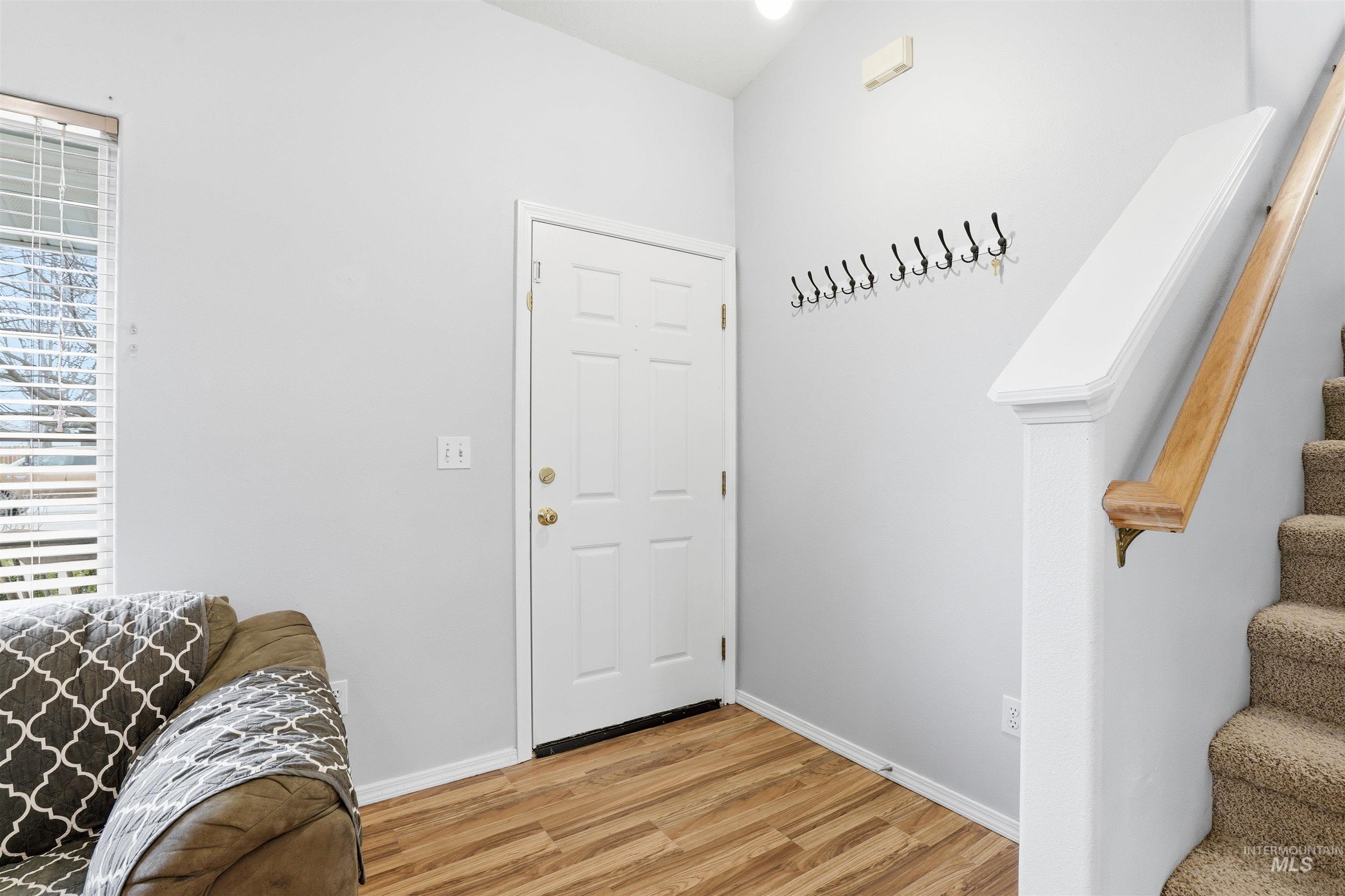 400 W Case St, Kuna, Idaho 83634-3126, 3 Bedrooms, 2 Bathrooms, Residential For Sale, Price $362,500,MLS 98974685