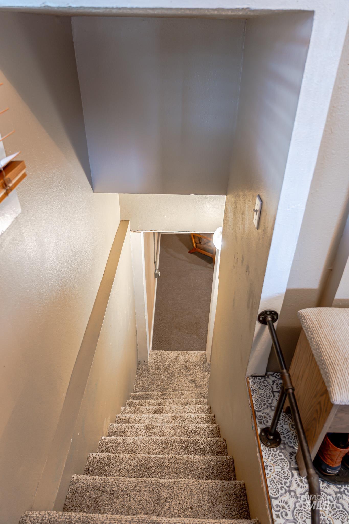 90 E Jefferson, Huntington, Oregon 97907-0000, 5 Bedrooms, 2 Bathrooms, Residential For Sale, Price $239,999,MLS 98974686