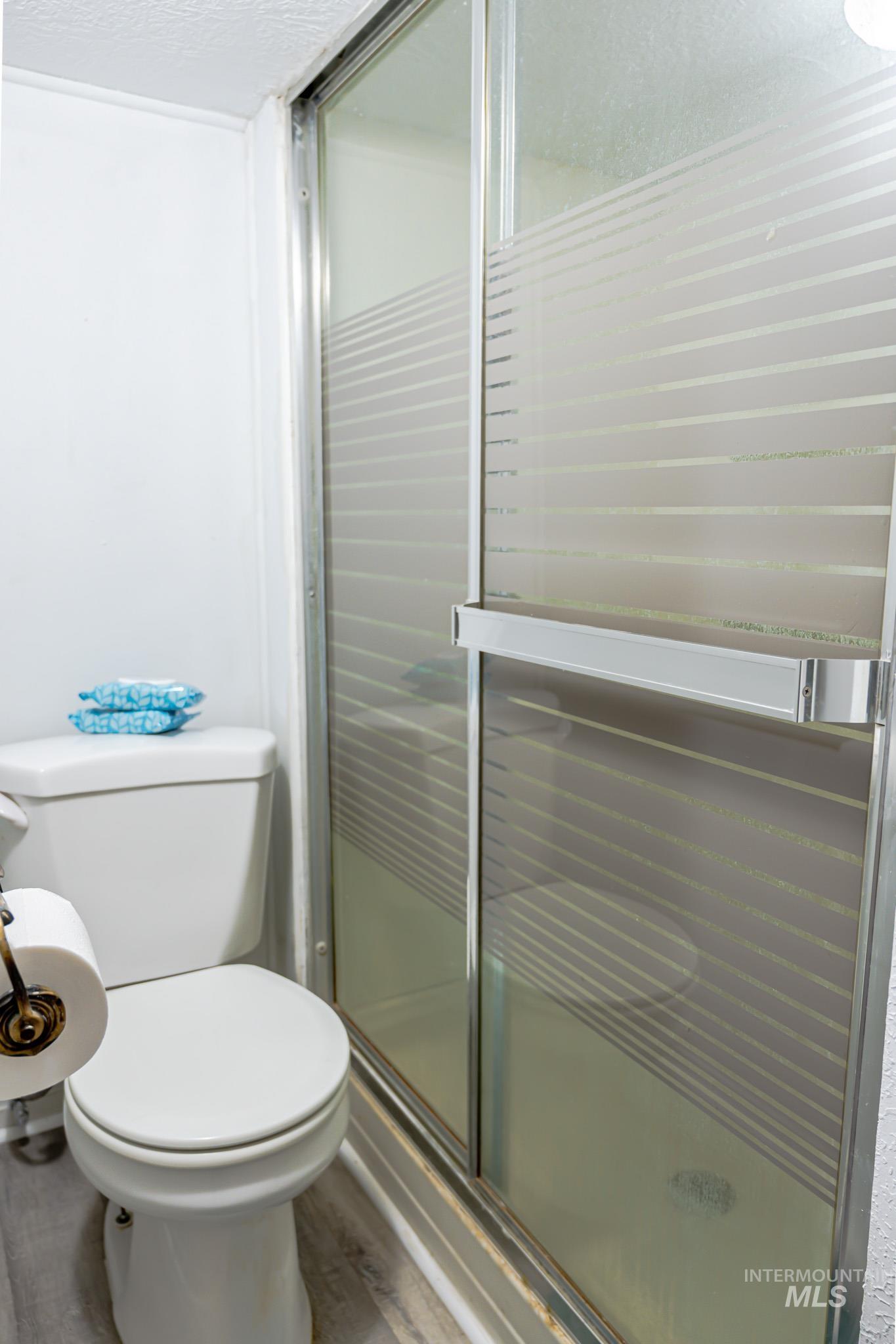 90 E Jefferson, Huntington, Oregon 97907-0000, 5 Bedrooms, 2 Bathrooms, Residential For Sale, Price $239,999,MLS 98974686