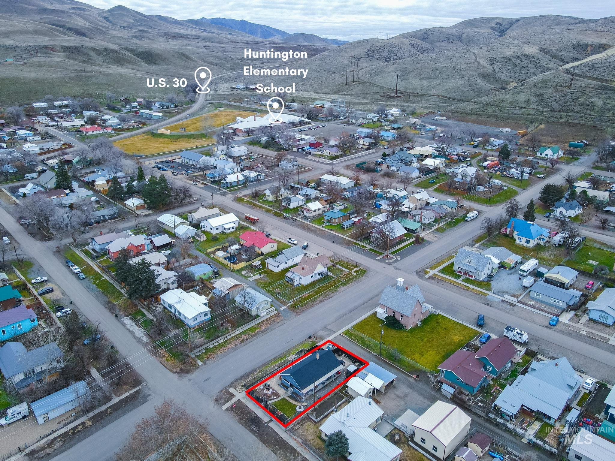 90 E Jefferson, Huntington, Oregon 97907-0000, 5 Bedrooms, 2 Bathrooms, Residential For Sale, Price $239,999,MLS 98974686