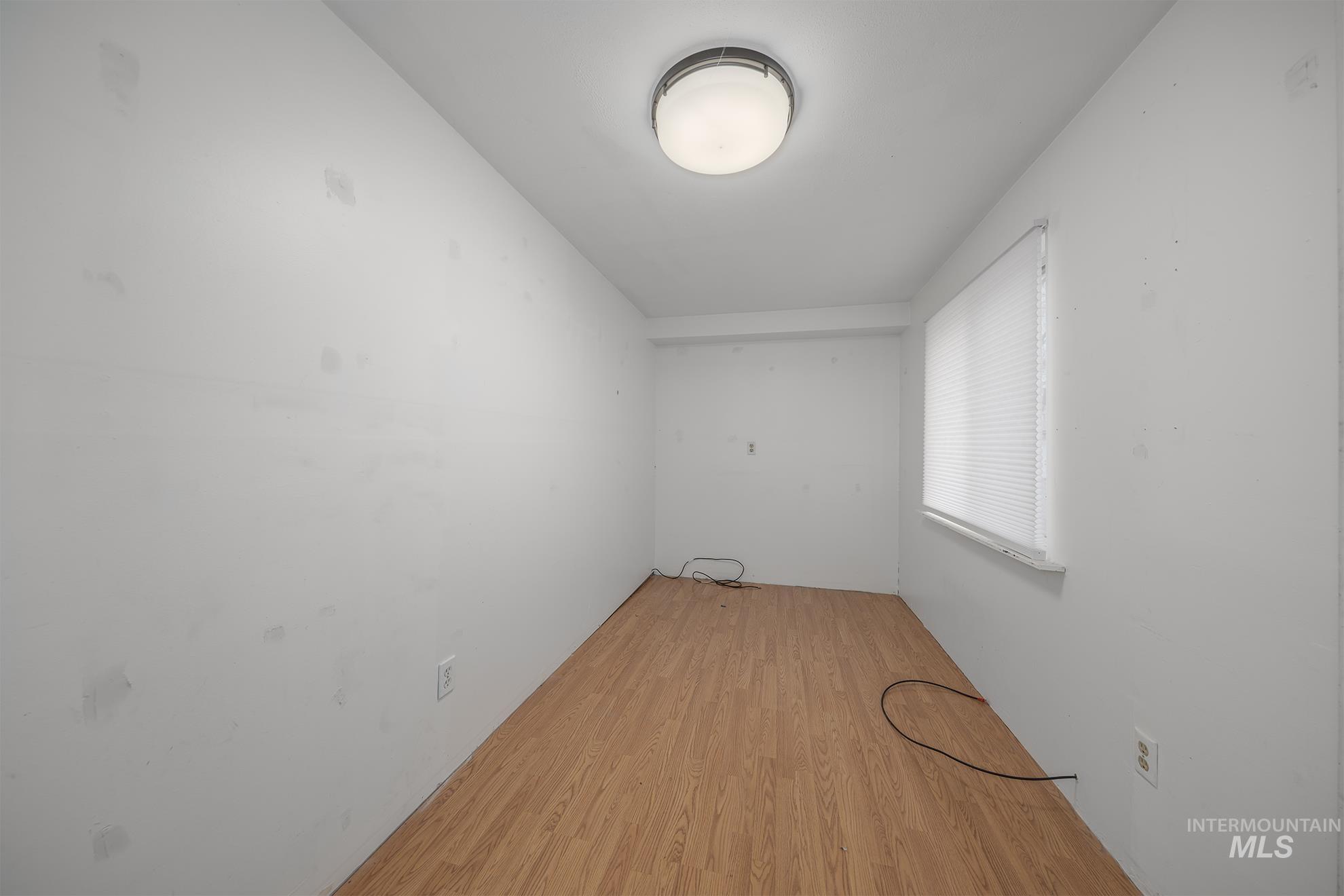 710 Smith St S., Vale, Oregon 97918, 2 Bedrooms, 1 Bathroom, Residential For Sale, Price $190,000,MLS 98974687