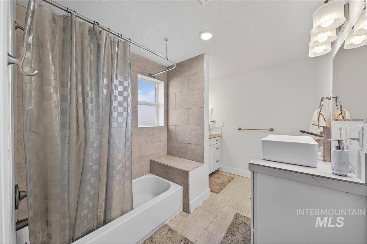 621 N Roosevelt St, Boise, Idaho 83706, 4 Bedrooms, 2 Bathrooms, Residential For Sale, Price $649,900, 98974688