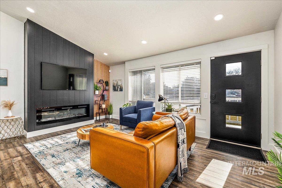 8146 W Hummel Drive, Boise, Idaho 83709, 4 Bedrooms, 2.5 Bathrooms, Residential For Sale, Price $635,000,MLS 98974689