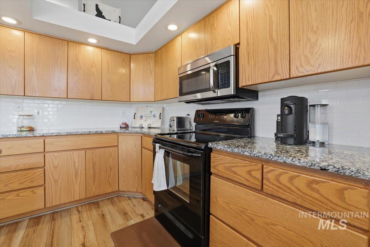 2499 N Lark Ave, Meridian, Idaho 83646, 4 Bedrooms, 2 Bathrooms, Residential For Sale, Price $475,000,MLS 98974690