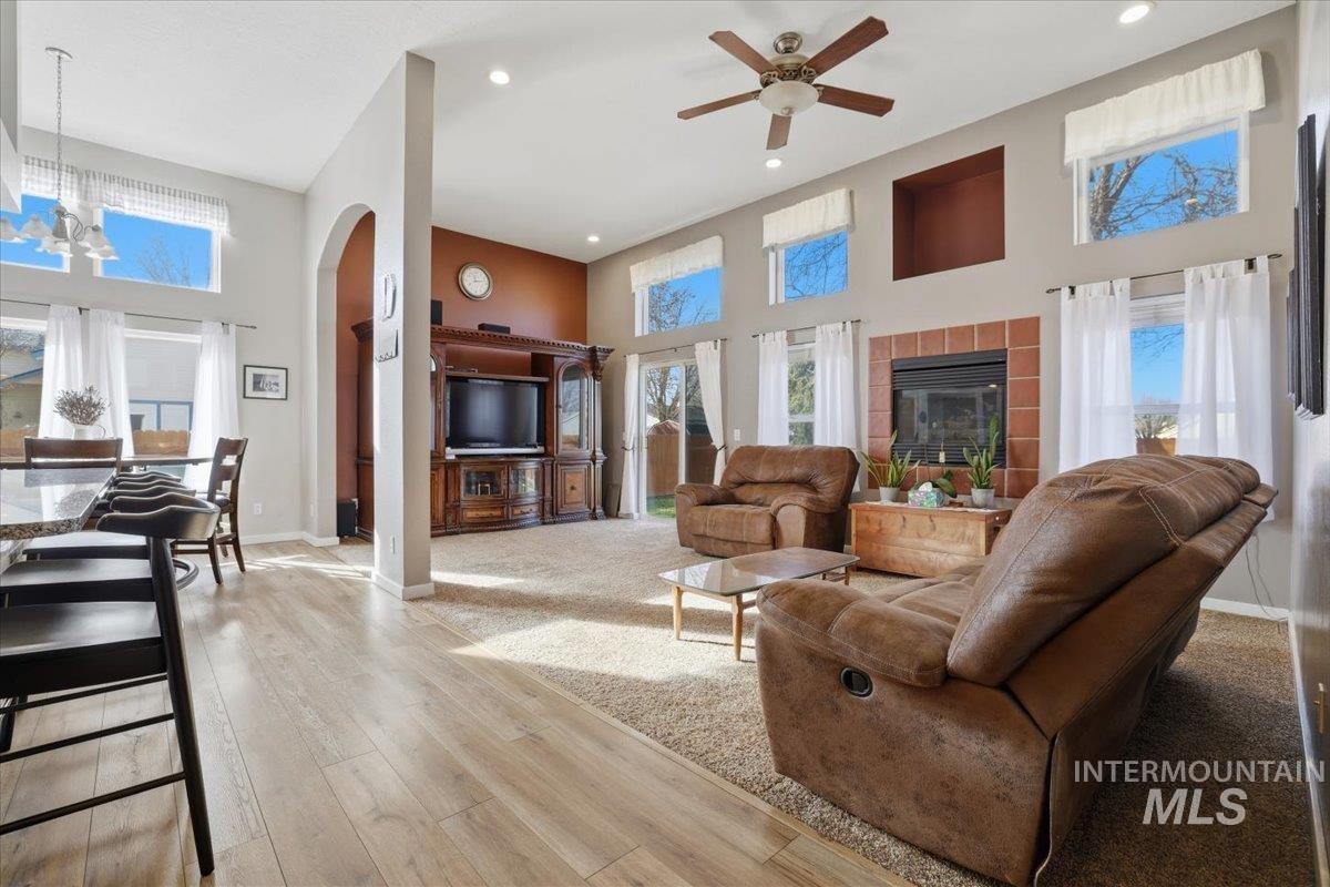 2499 N Lark Ave, Meridian, Idaho 83646, 4 Bedrooms, 2 Bathrooms, Residential For Sale, Price $475,000,MLS 98974690