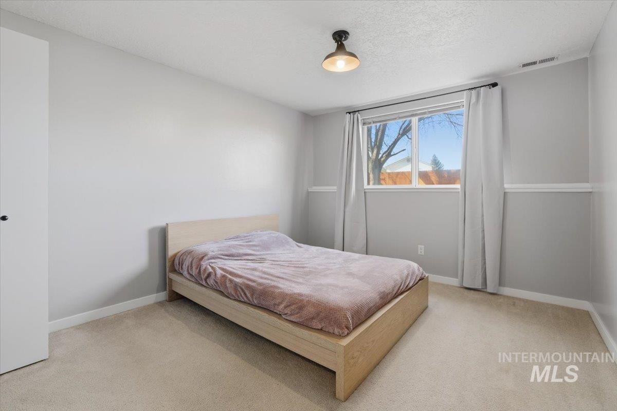 2499 N Lark Ave, Meridian, Idaho 83646, 4 Bedrooms, 2 Bathrooms, Residential For Sale, Price $475,000,MLS 98974690