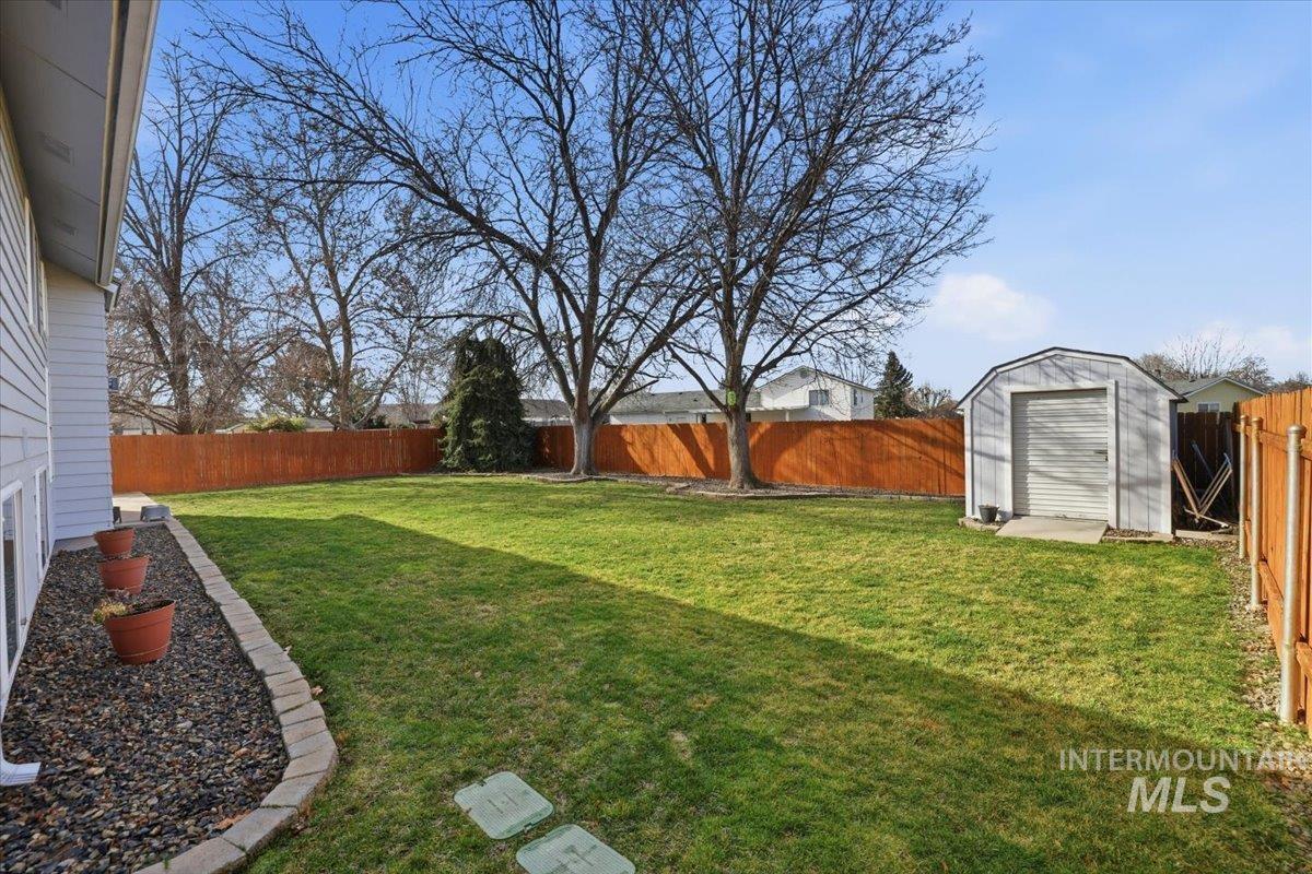 2499 N Lark Ave, Meridian, Idaho 83646, 4 Bedrooms, 2 Bathrooms, Residential For Sale, Price $475,000,MLS 98974690