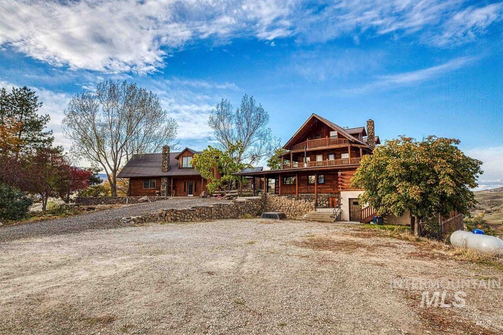 11500 Brownlee Road, Sweet, Idaho 83670, 5 Bedrooms, 4 Bathrooms, Residential For Sale, Price $1,250,000,MLS 98974691