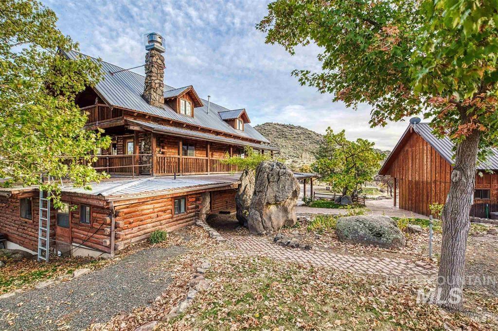 11500 Brownlee Road, Sweet, Idaho 83670, 5 Bedrooms, 4 Bathrooms, Residential For Sale, Price $1,250,000,MLS 98974691