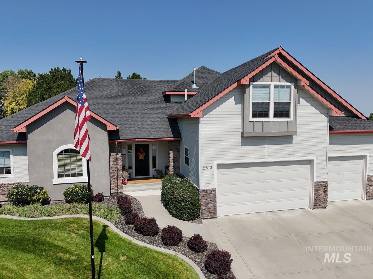 2813 S Bayhill Ct, Nampa, Idaho 83686, 3 Bedrooms, 2.5 Bathrooms, Residential For Sale, Price $648,000,MLS 98974692
