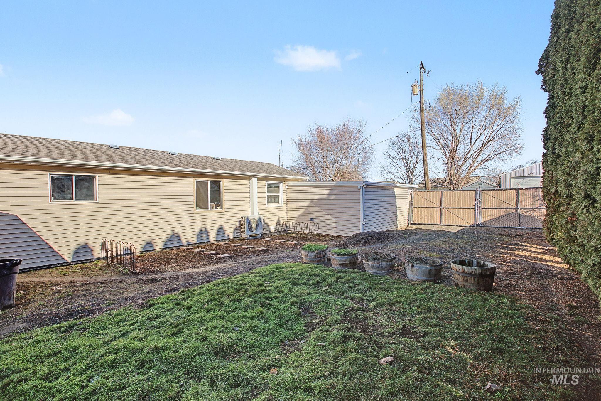 3312 5th St D, Lewiston, Idaho 83501, 2 Bedrooms, 2 Bathrooms, Residential For Sale, Price $319,900,MLS 98974694