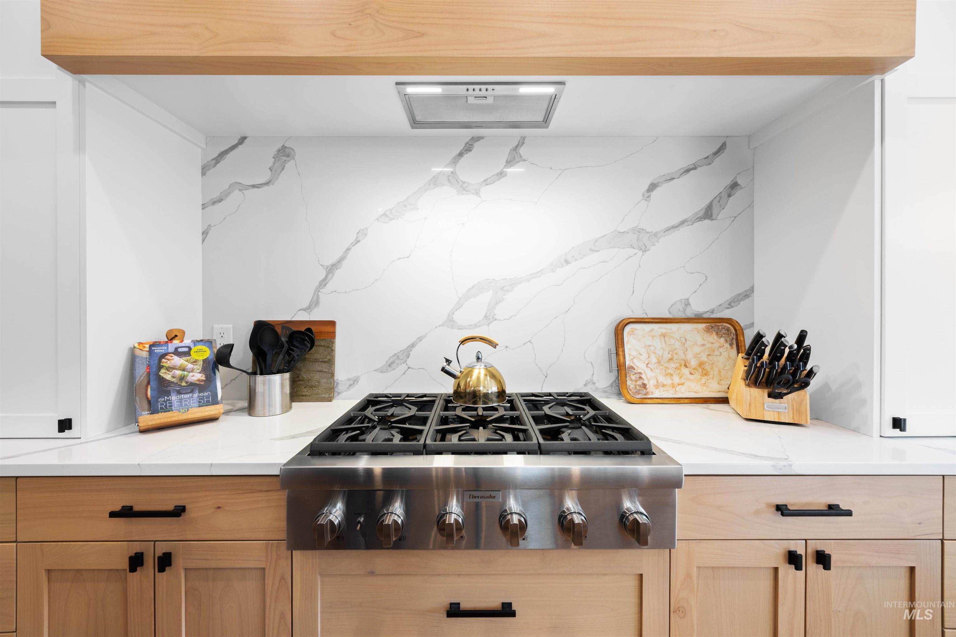 6374 S Bosch Way, Meridian, Idaho 83642-7839, 4 Bedrooms, 4 Bathrooms, Residential For Sale, Price $1,250,000, 98974695