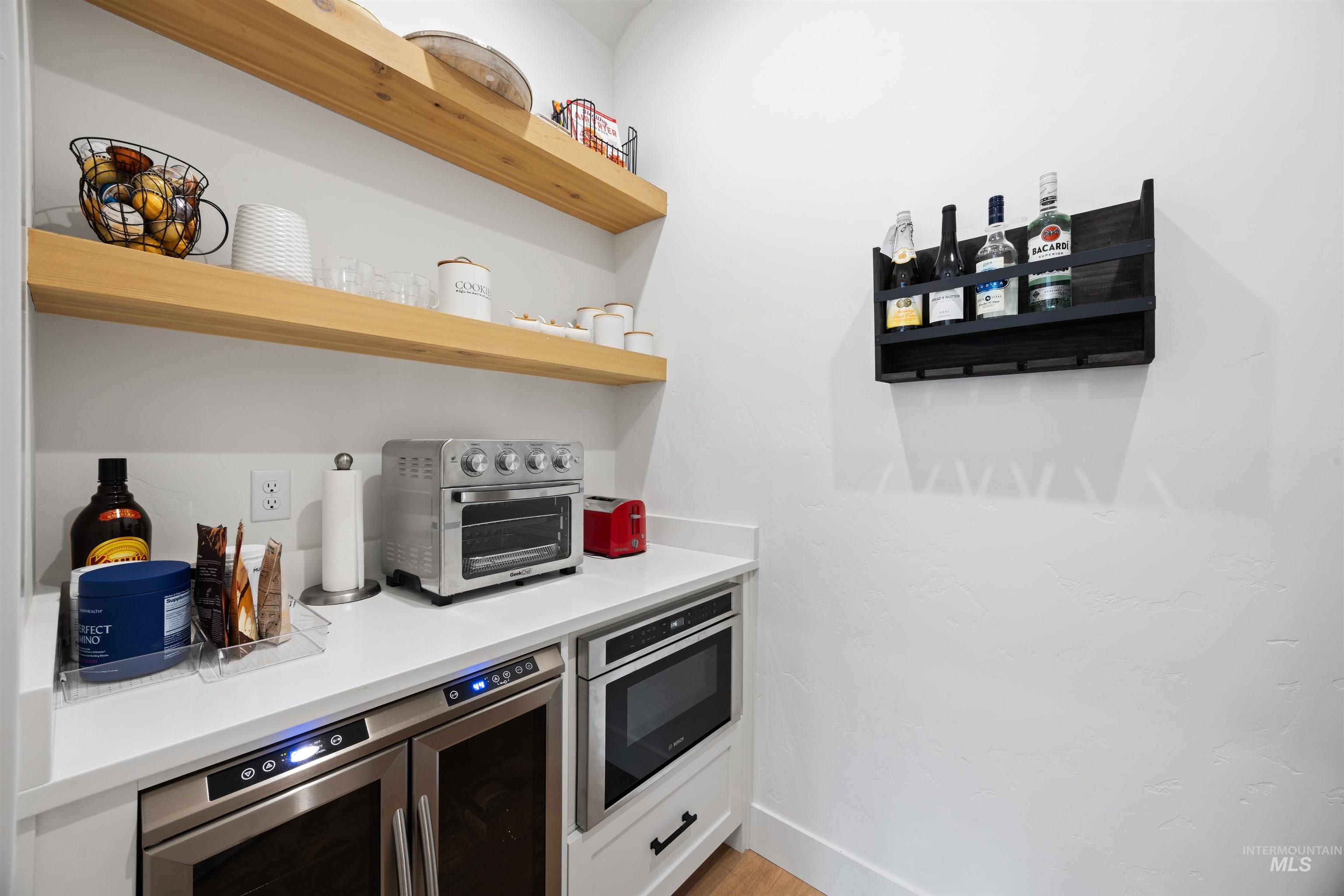 6374 S Bosch Way, Meridian, Idaho 83642-7839, 4 Bedrooms, 4 Bathrooms, Residential For Sale, Price $1,250,000, 98974695