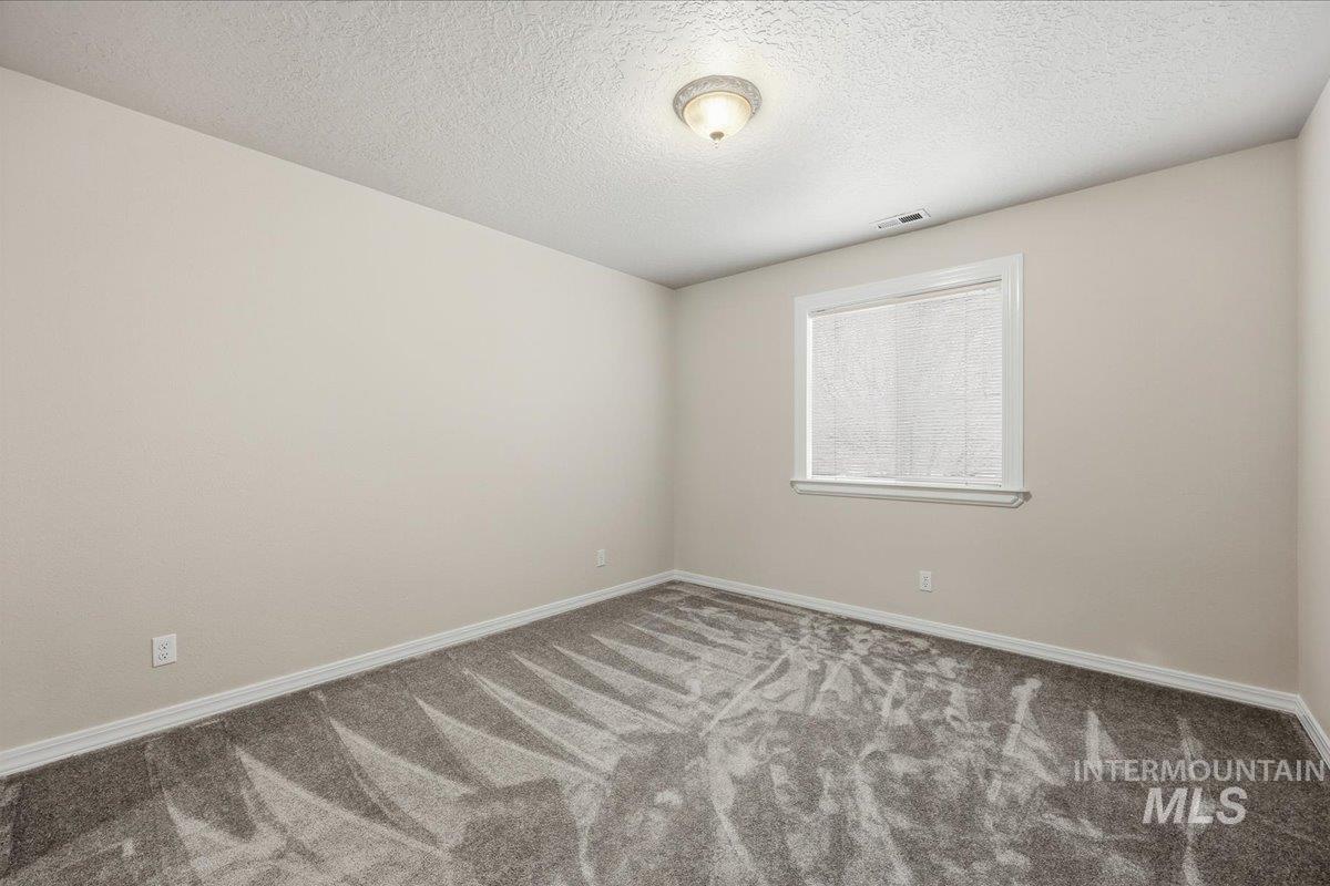 3036 S Grimes Creek Ave, Meridian, Idaho 83642, 4 Bedrooms, 2.5 Bathrooms, Residential For Sale, Price $599,999,MLS 98974696