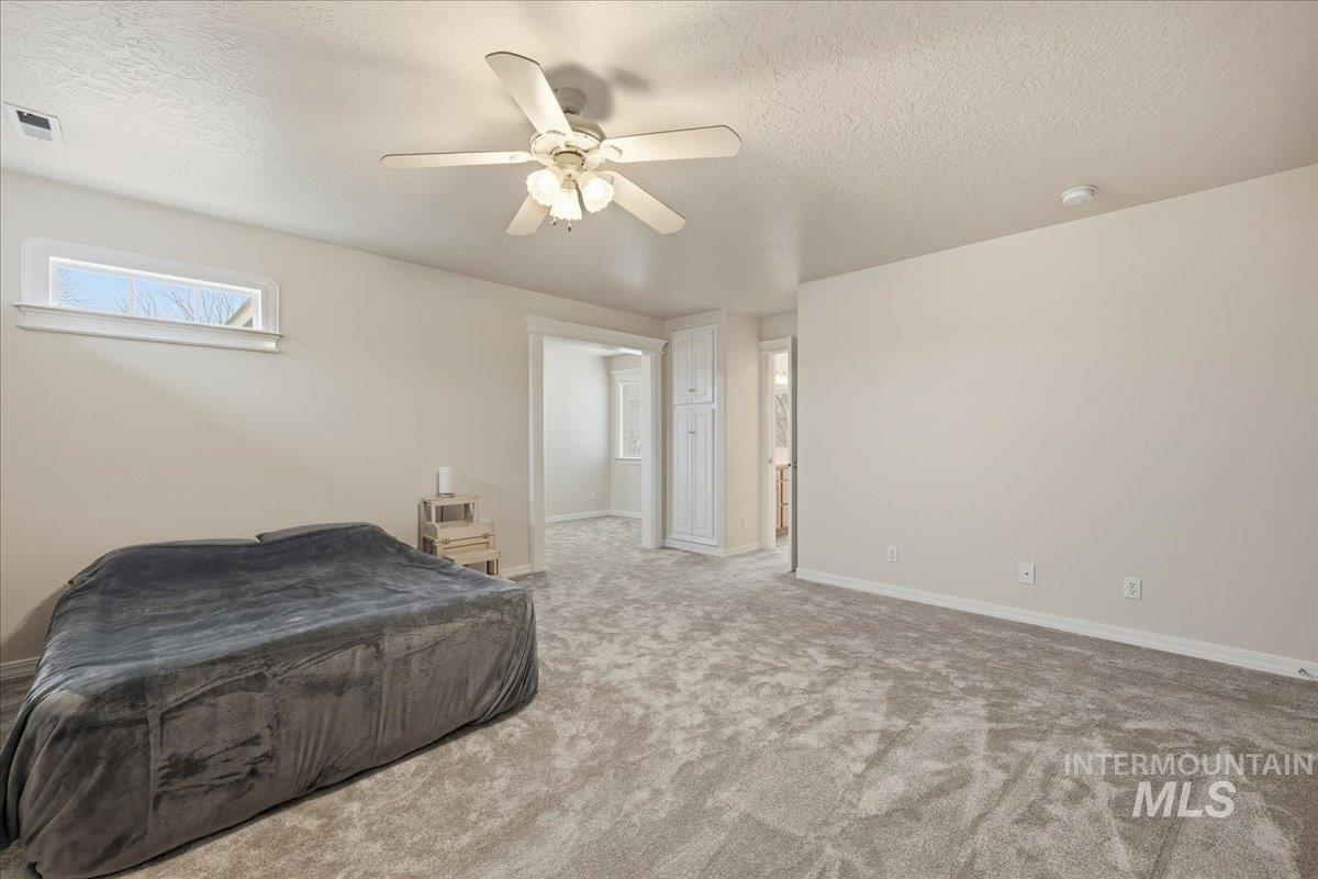 3036 S Grimes Creek Ave, Meridian, Idaho 83642, 4 Bedrooms, 2.5 Bathrooms, Residential For Sale, Price $599,999,MLS 98974696