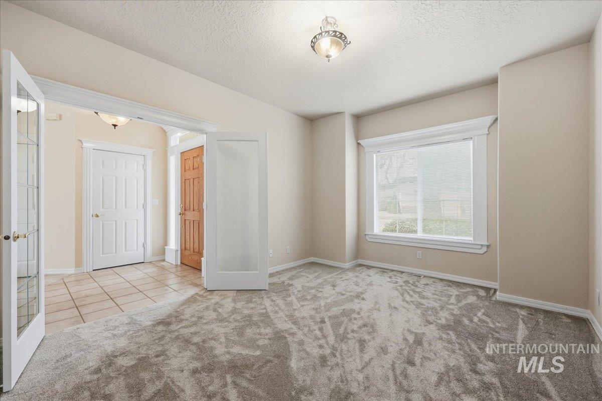 3036 S Grimes Creek Ave, Meridian, Idaho 83642, 4 Bedrooms, 2.5 Bathrooms, Residential For Sale, Price $599,999,MLS 98974696