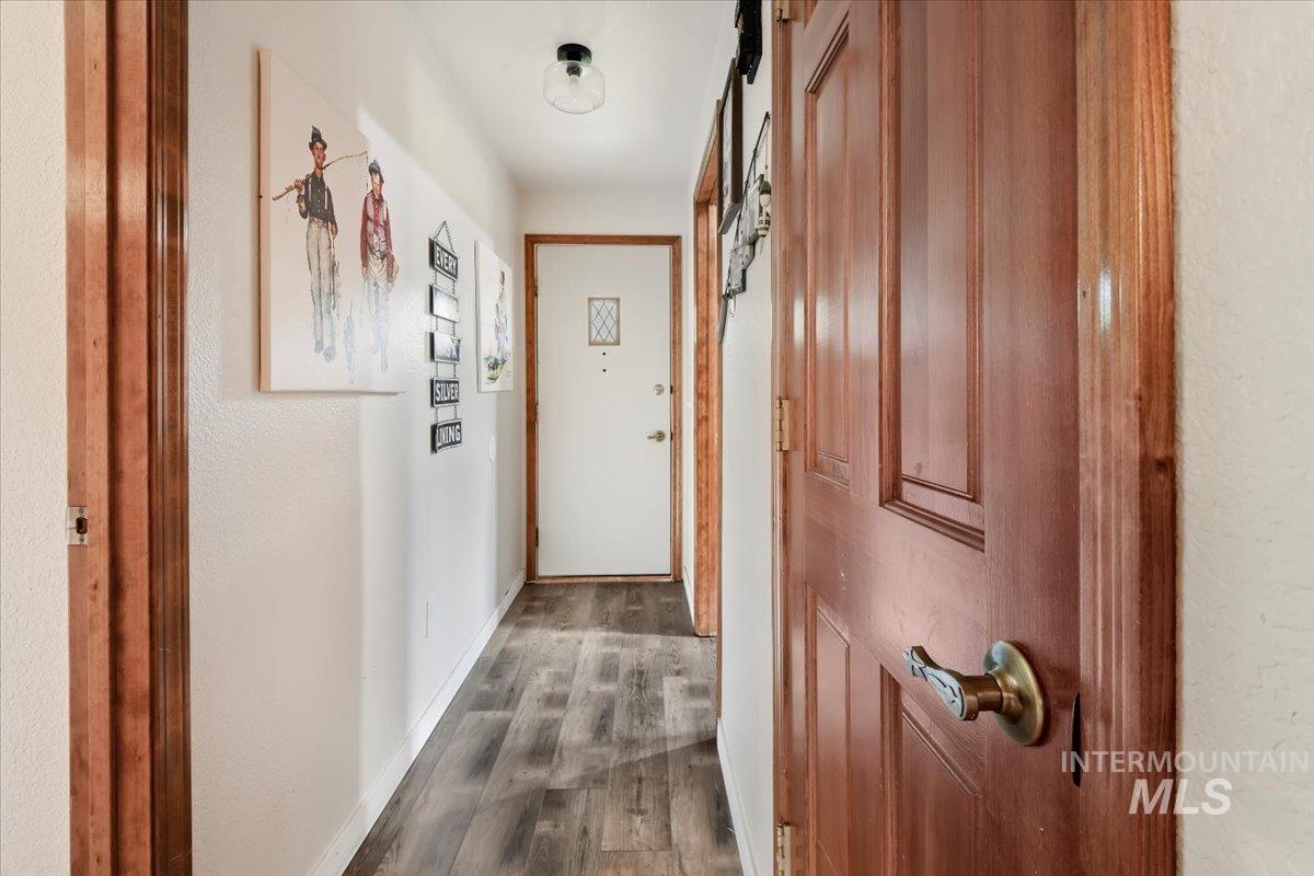 76 W Castle Creek Rd, Garden Valley, Idaho 83622, 3 Bedrooms, 3 Bathrooms, Residential For Sale, Price $699,900,MLS 98974697