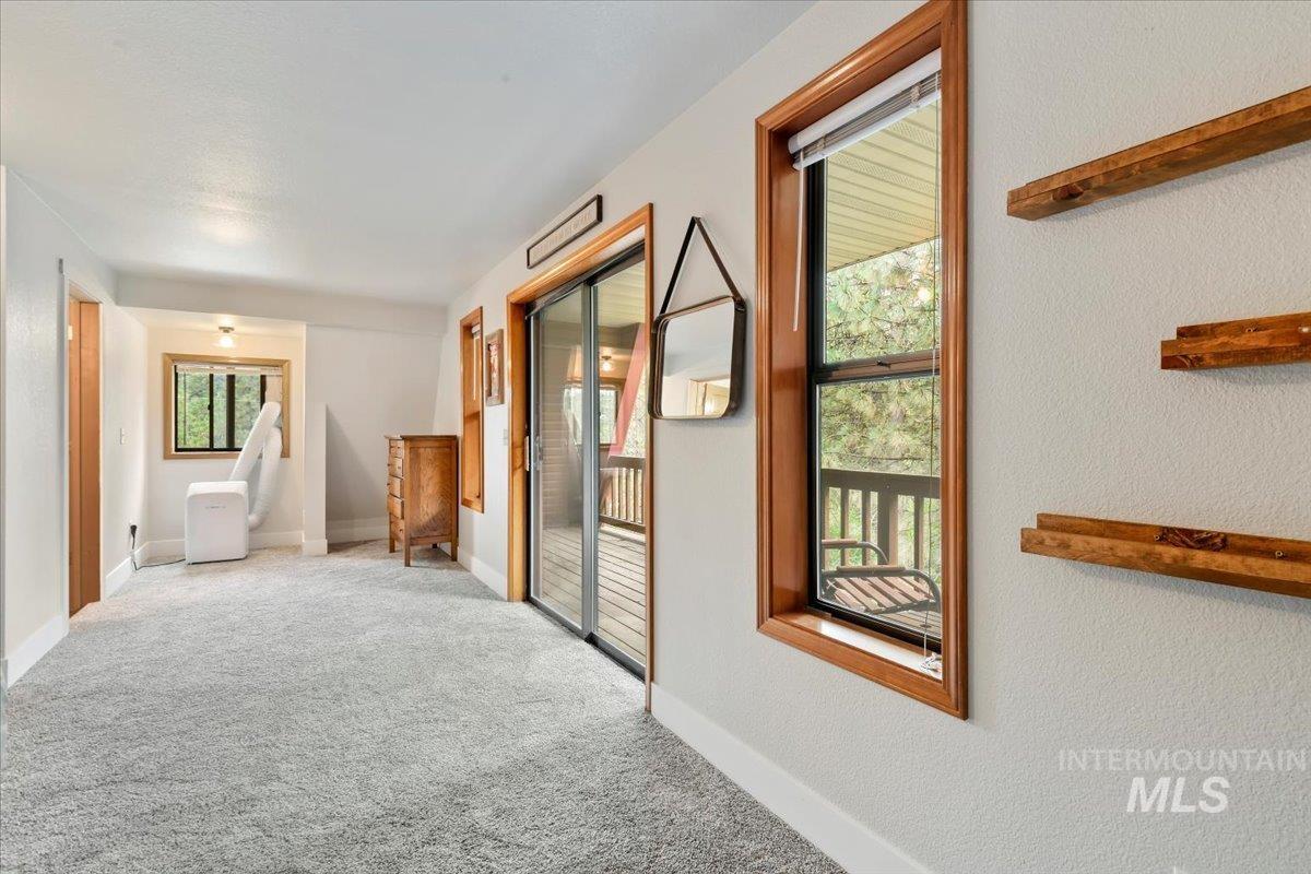 76 W Castle Creek Rd, Garden Valley, Idaho 83622, 3 Bedrooms, 3 Bathrooms, Residential For Sale, Price $699,900,MLS 98974697