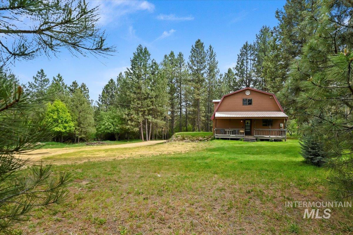 76 W Castle Creek Rd, Garden Valley, Idaho 83622, 3 Bedrooms, 3 Bathrooms, Residential For Sale, Price $699,900,MLS 98974697