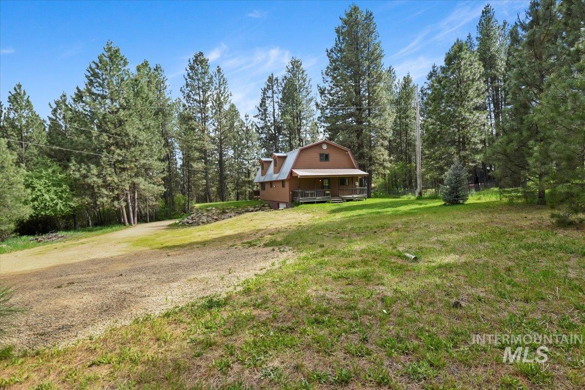 76 W Castle Creek Rd, Garden Valley, Idaho 83622, 3 Bedrooms, 3 Bathrooms, Residential For Sale, Price $699,900,MLS 98974697