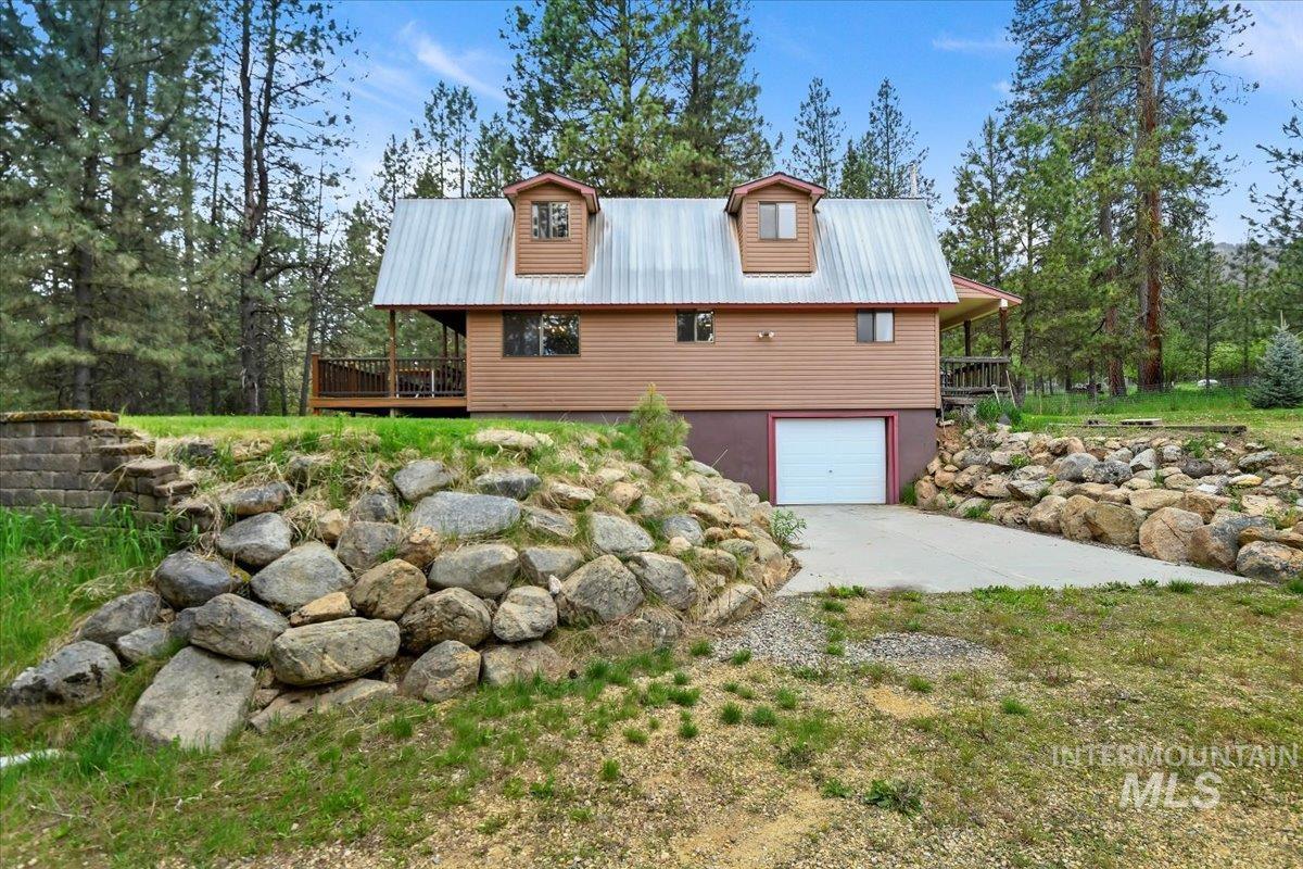 76 W Castle Creek Rd, Garden Valley, Idaho 83622, 3 Bedrooms, 3 Bathrooms, Residential For Sale, Price $699,900,MLS 98974697