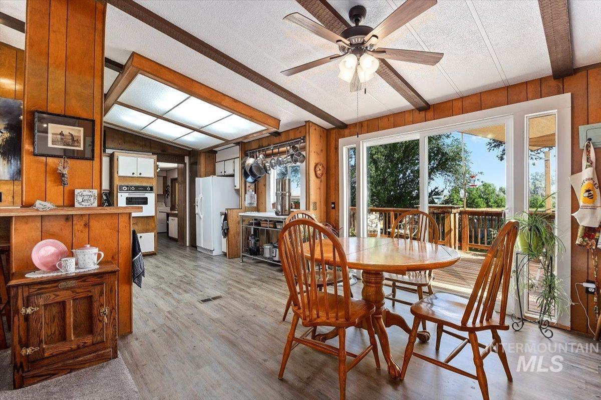 706 White Hawk Ln, Hagerman, Idaho 83332, 3 Bedrooms, 2 Bathrooms, Residential For Sale, Price $499,000,MLS 98974698