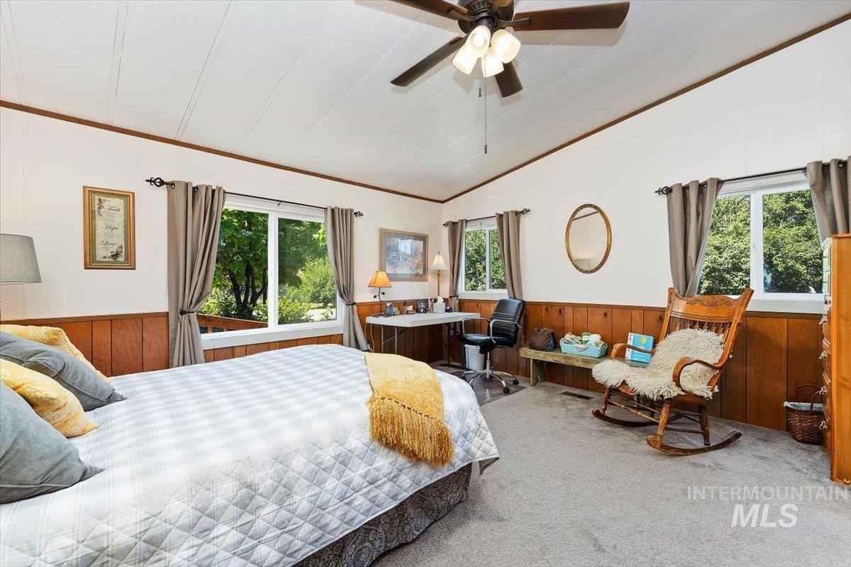 706 White Hawk Ln, Hagerman, Idaho 83332, 3 Bedrooms, 2 Bathrooms, Residential For Sale, Price $499,000,MLS 98974698