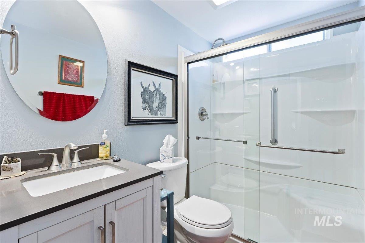 706 White Hawk Ln, Hagerman, Idaho 83332, 3 Bedrooms, 2 Bathrooms, Residential For Sale, Price $499,000,MLS 98974698