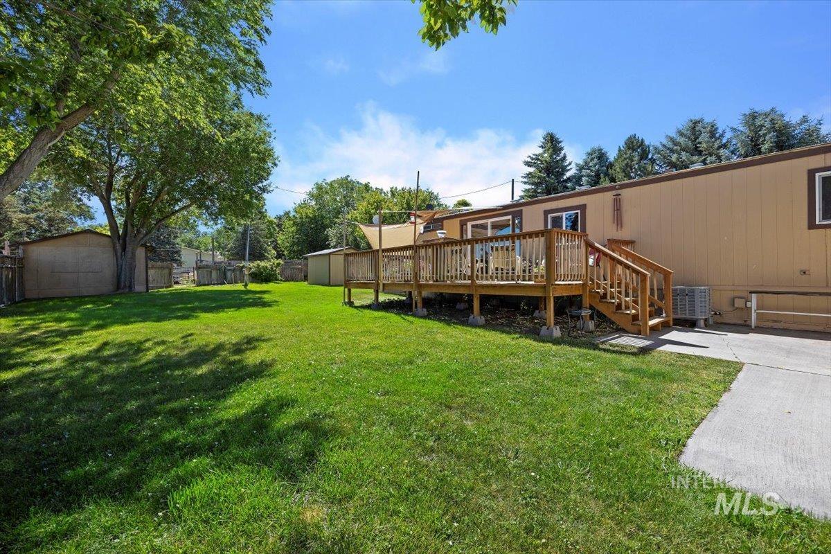 706 White Hawk Ln, Hagerman, Idaho 83332, 3 Bedrooms, 2 Bathrooms, Residential For Sale, Price $499,000,MLS 98974698