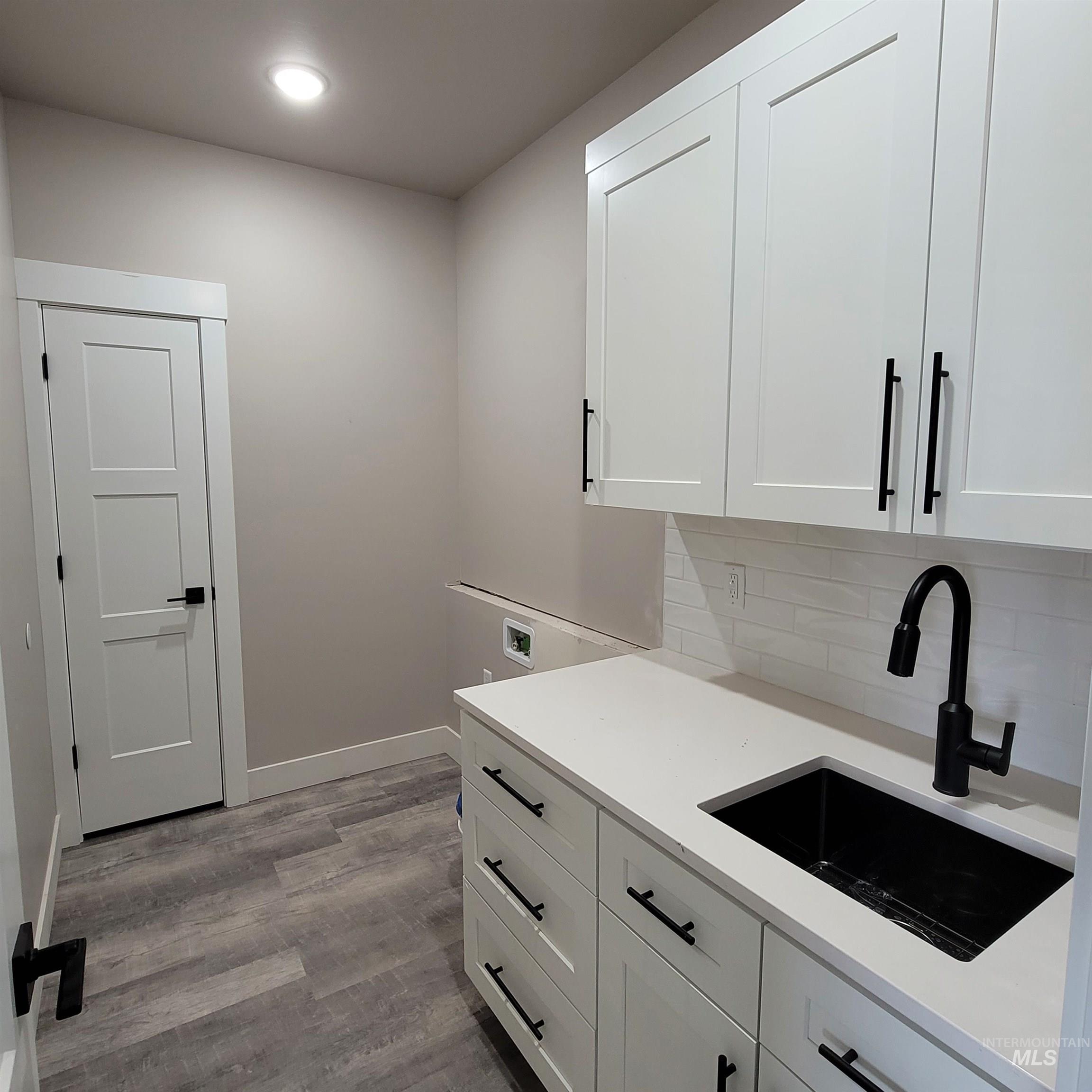 962 Canal Street, Twin Falls, Idaho 83301, 4 Bedrooms, 2 Bathrooms, Residential For Sale, Price $500,000,MLS 98974701