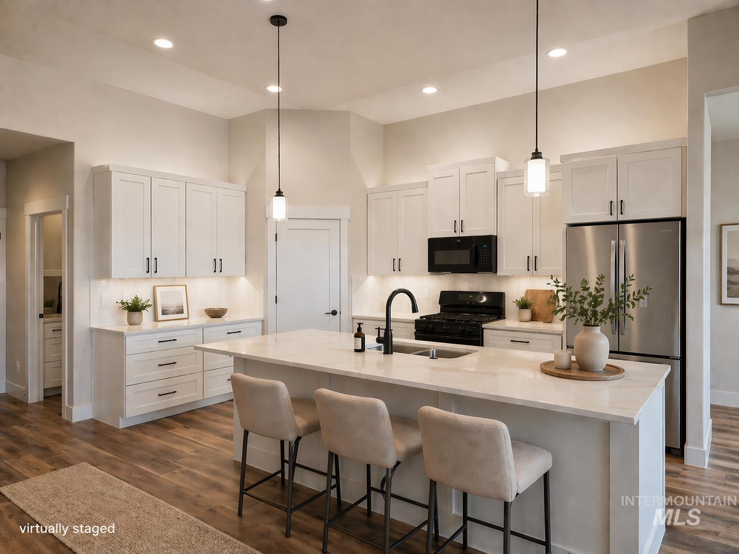 962 Canal Street, Twin Falls, Idaho 83301, 4 Bedrooms, 2 Bathrooms, Residential For Sale, Price $500,000,MLS 98974701