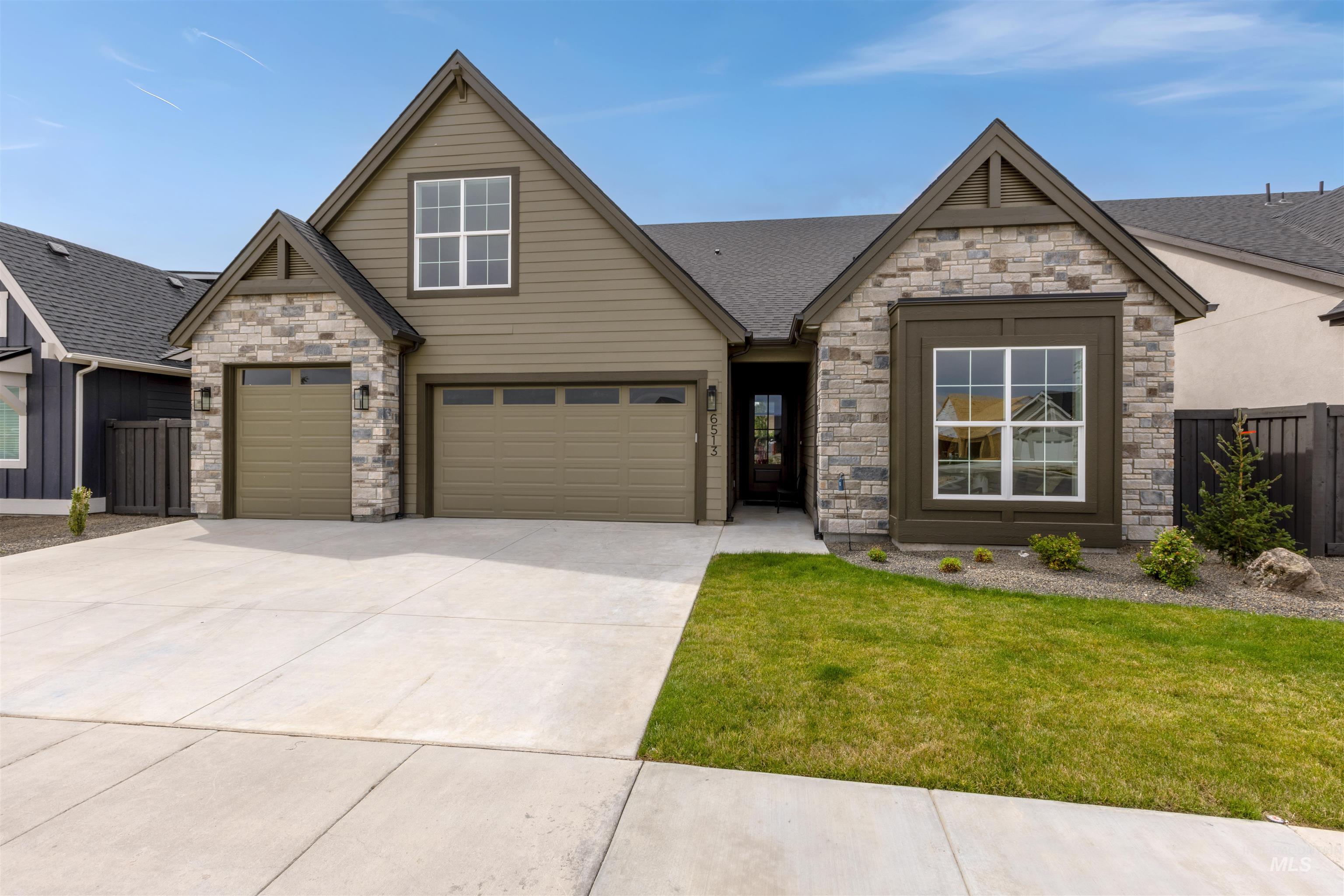 6513 S Utmost Way, Meridian, Idaho 83642, 4 Bedrooms, 3.5 Bathrooms, Residential For Sale, Price $859,777,MLS 98974703