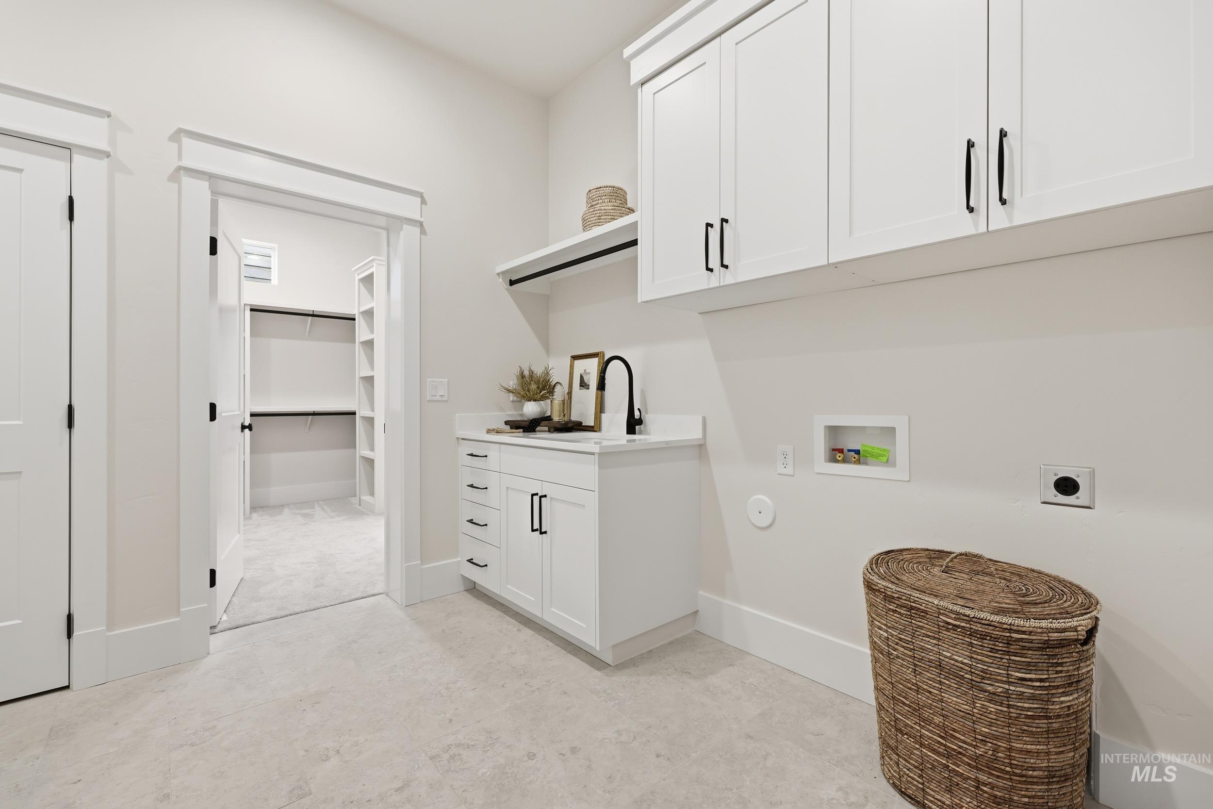 6513 S Utmost Way, Meridian, Idaho 83642, 4 Bedrooms, 3.5 Bathrooms, Residential For Sale, Price $859,777,MLS 98974703