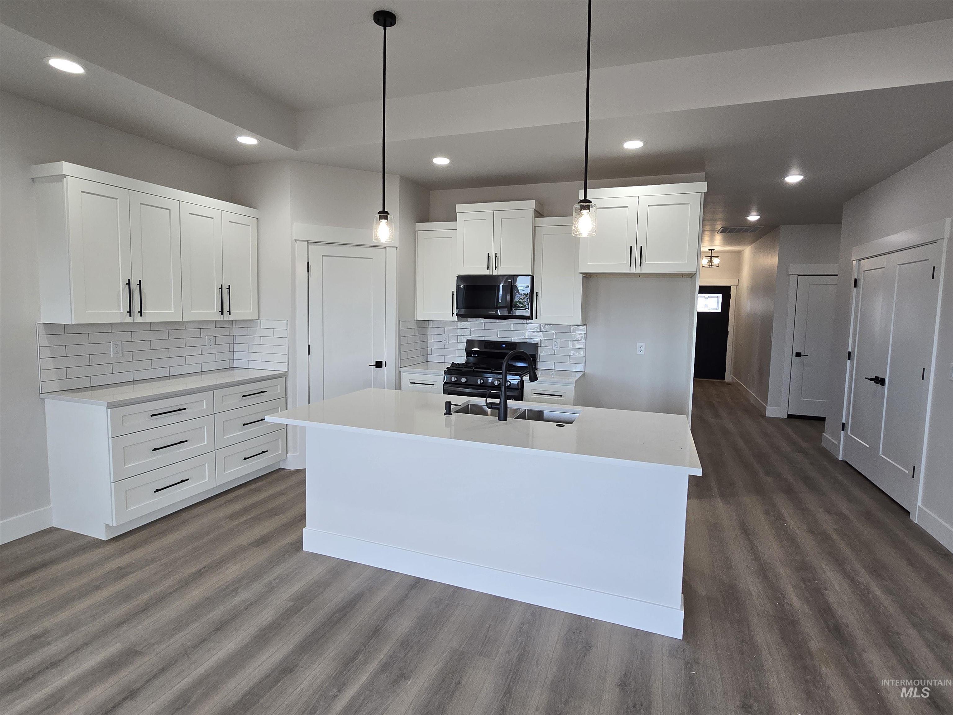 3086 Orion Ave, Twin Falls, Idaho 83301, 3 Bedrooms, 2 Bathrooms, Residential For Sale, Price $405,000,MLS 98974704