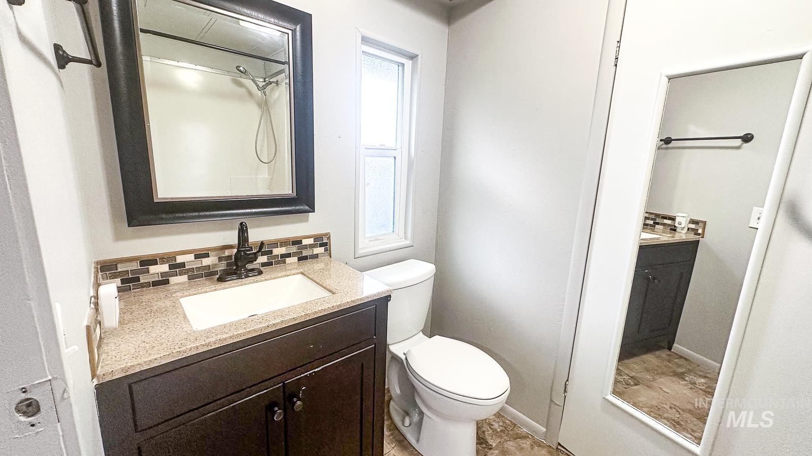 1200 Artesian Rd Trlr 10, Eagle, Idaho 83616, 2 Bedrooms, 2 Bathrooms, Residential For Sale, Price $99,500,MLS 98974706