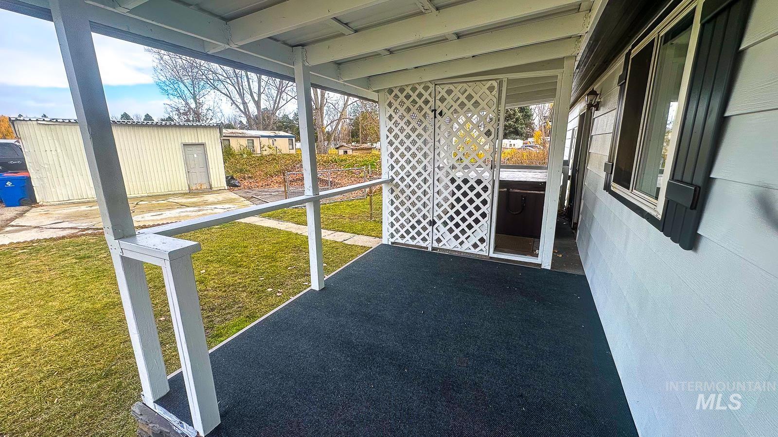 1200 Artesian Rd Trlr 10, Eagle, Idaho 83616, 2 Bedrooms, 2 Bathrooms, Residential For Sale, Price $99,500,MLS 98974706