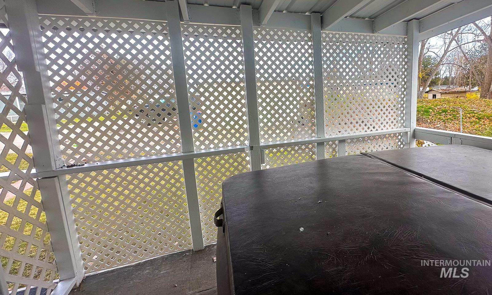 1200 Artesian Rd Trlr 10, Eagle, Idaho 83616, 2 Bedrooms, 2 Bathrooms, Residential For Sale, Price $99,500,MLS 98974706