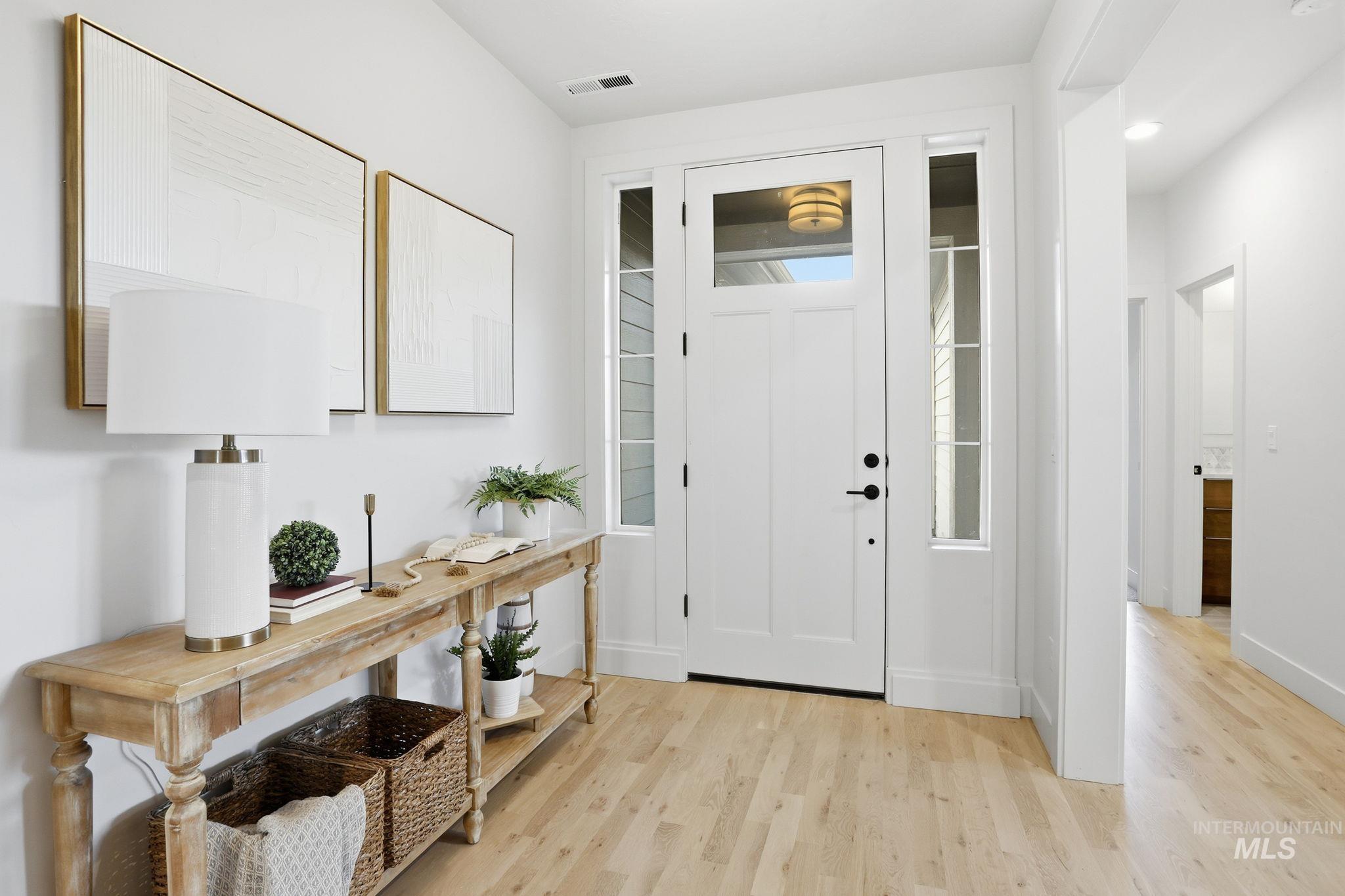 6612 S Zenith Avenue, Meridian, Idaho 83642, 3 Bedrooms, 2 Bathrooms, Residential For Sale, Price $649,900,MLS 98974707