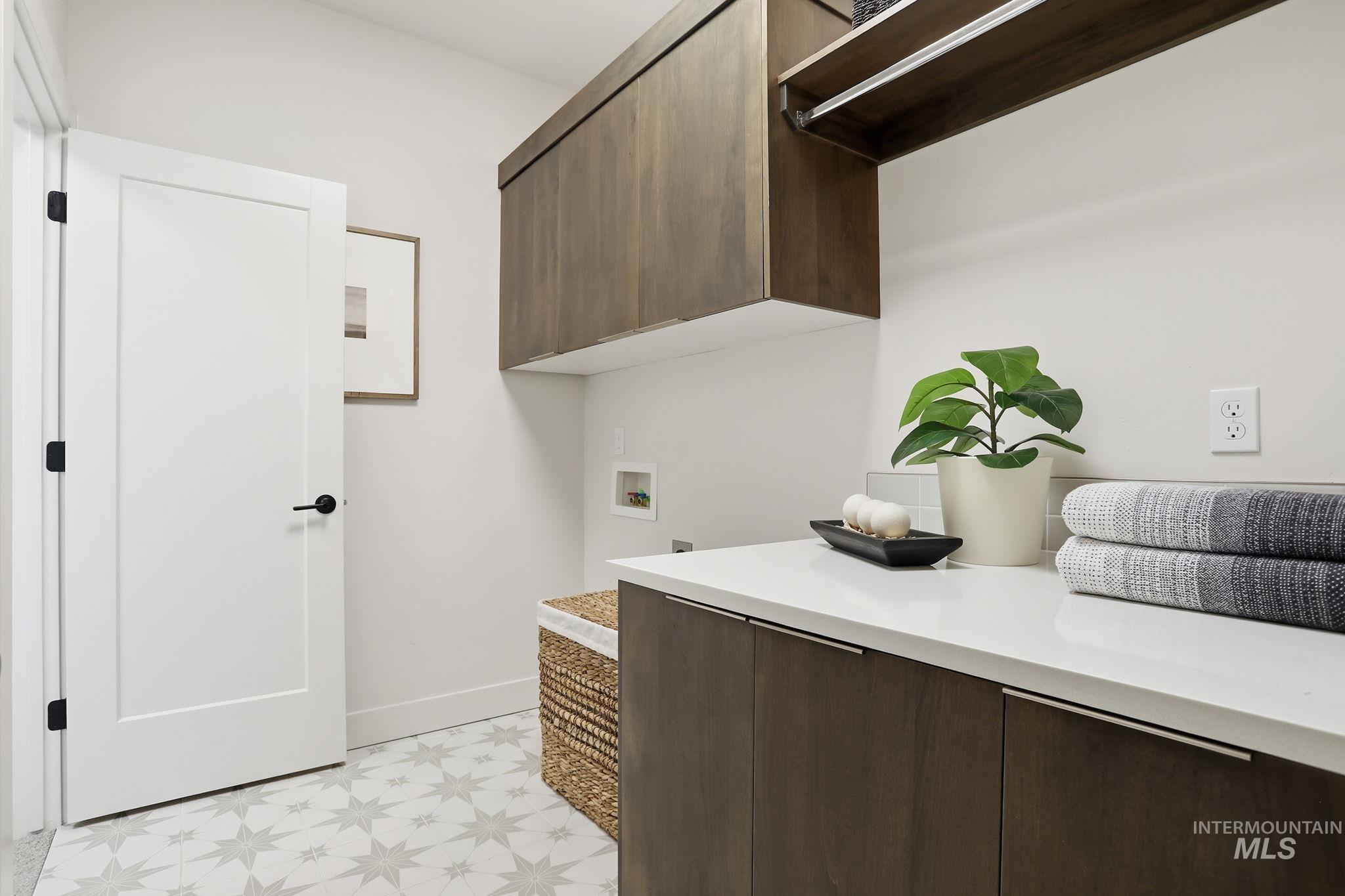 6612 S Zenith Avenue, Meridian, Idaho 83642, 3 Bedrooms, 2 Bathrooms, Residential For Sale, Price $649,900,MLS 98974707