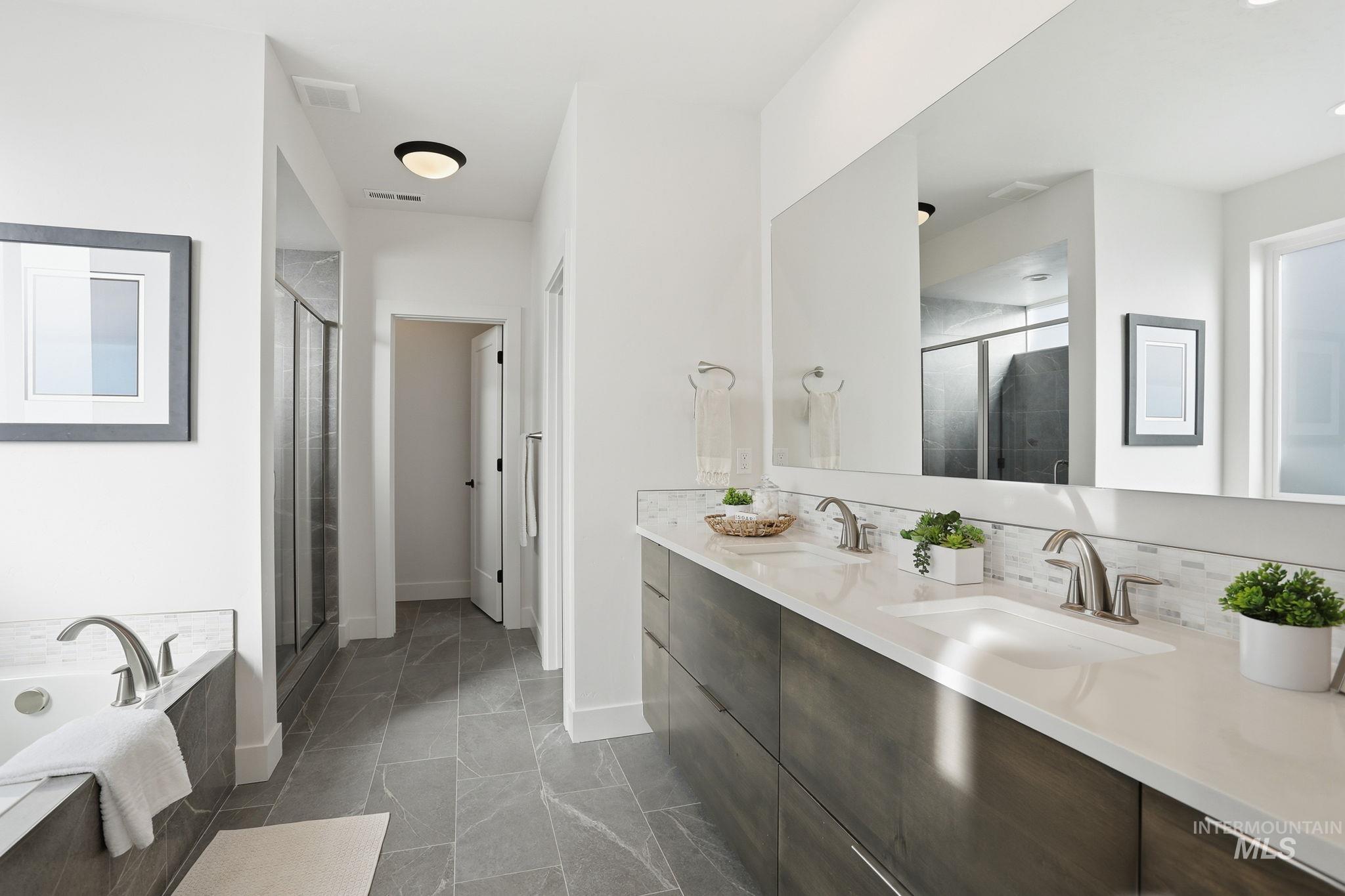 6612 S Zenith Avenue, Meridian, Idaho 83642, 3 Bedrooms, 2 Bathrooms, Residential For Sale, Price $649,900,MLS 98974707