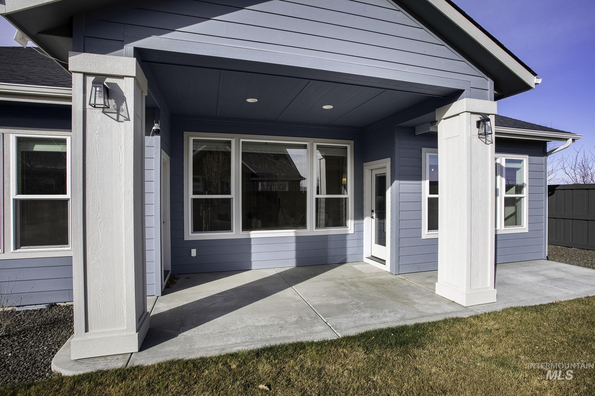 6612 S Zenith Avenue, Meridian, Idaho 83642, 3 Bedrooms, 2 Bathrooms, Residential For Sale, Price $649,900,MLS 98974707