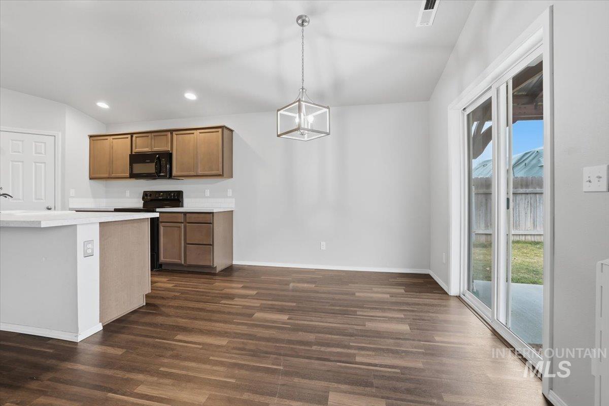 1324 Gold St., Middleton, Idaho 83644, 3 Bedrooms, 2 Bathrooms, Residential For Sale, Price $425,000,MLS 98974709