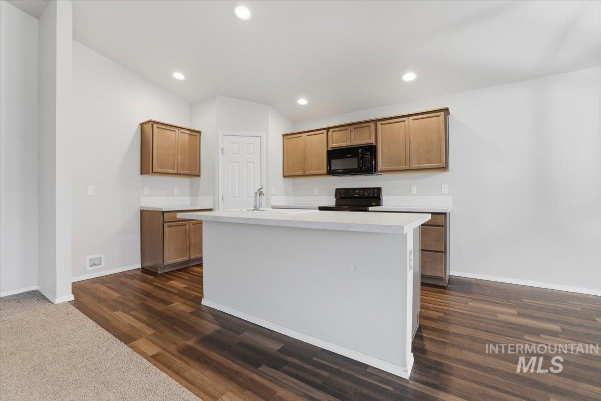 1324 Gold St., Middleton, Idaho 83644, 3 Bedrooms, 2 Bathrooms, Residential For Sale, Price $425,000,MLS 98974709