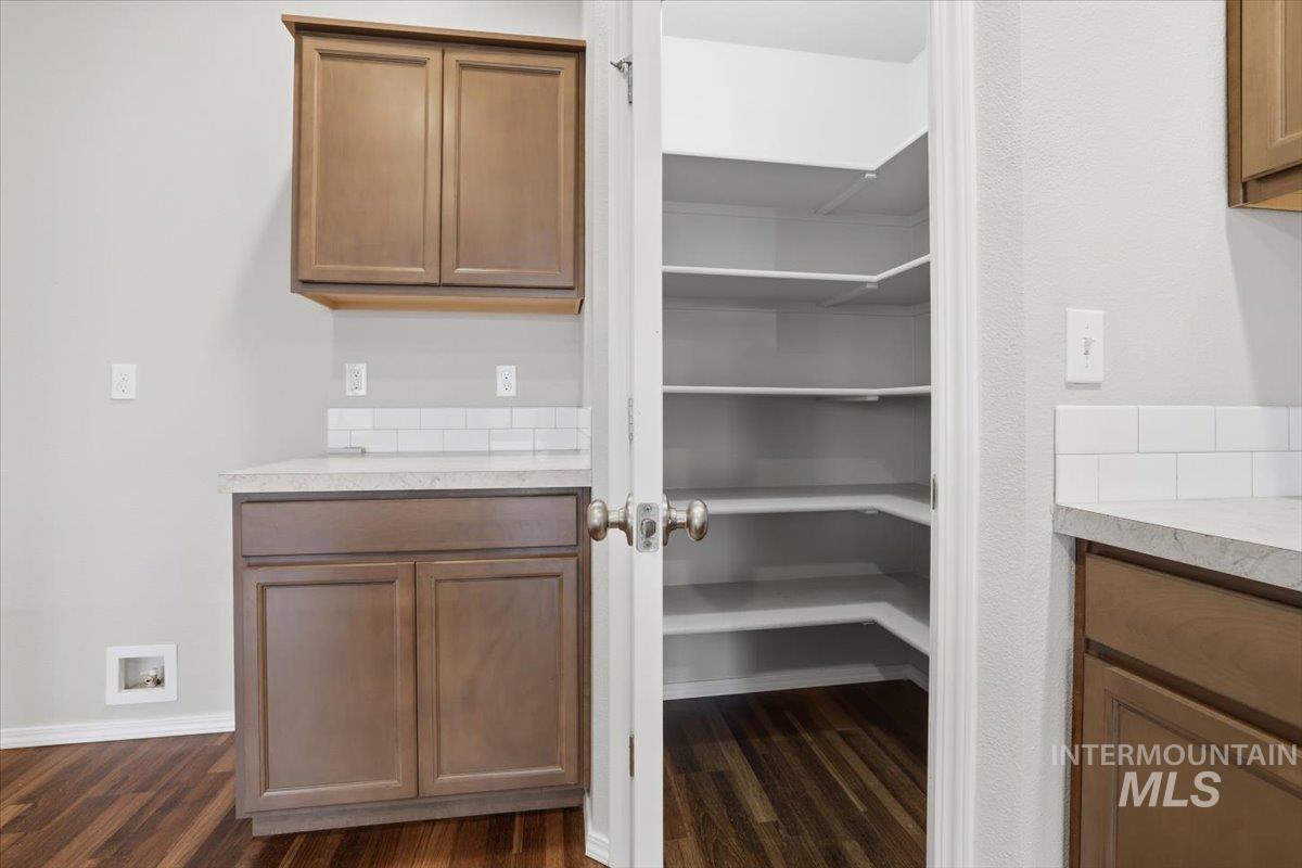 1324 Gold St., Middleton, Idaho 83644, 3 Bedrooms, 2 Bathrooms, Residential For Sale, Price $425,000,MLS 98974709